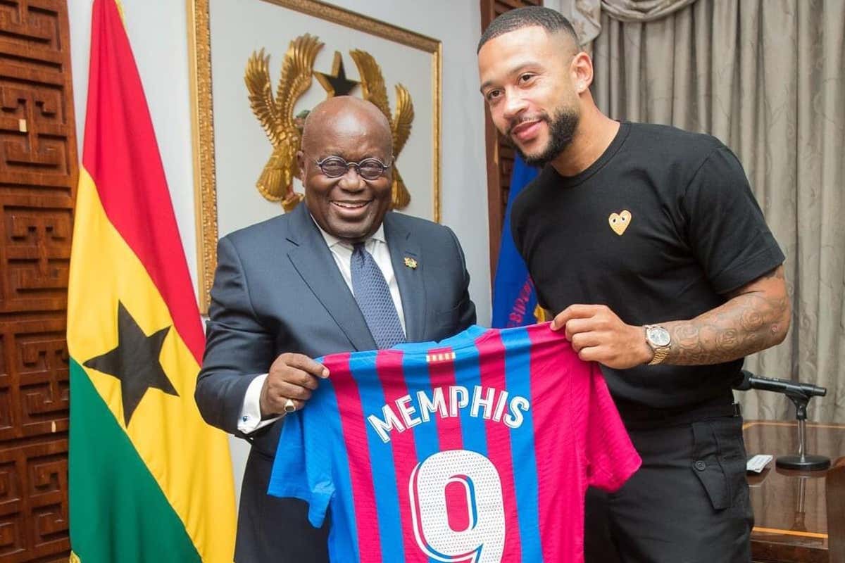 Memphis Depay elated to meet Ghana President Akufo-Addo.