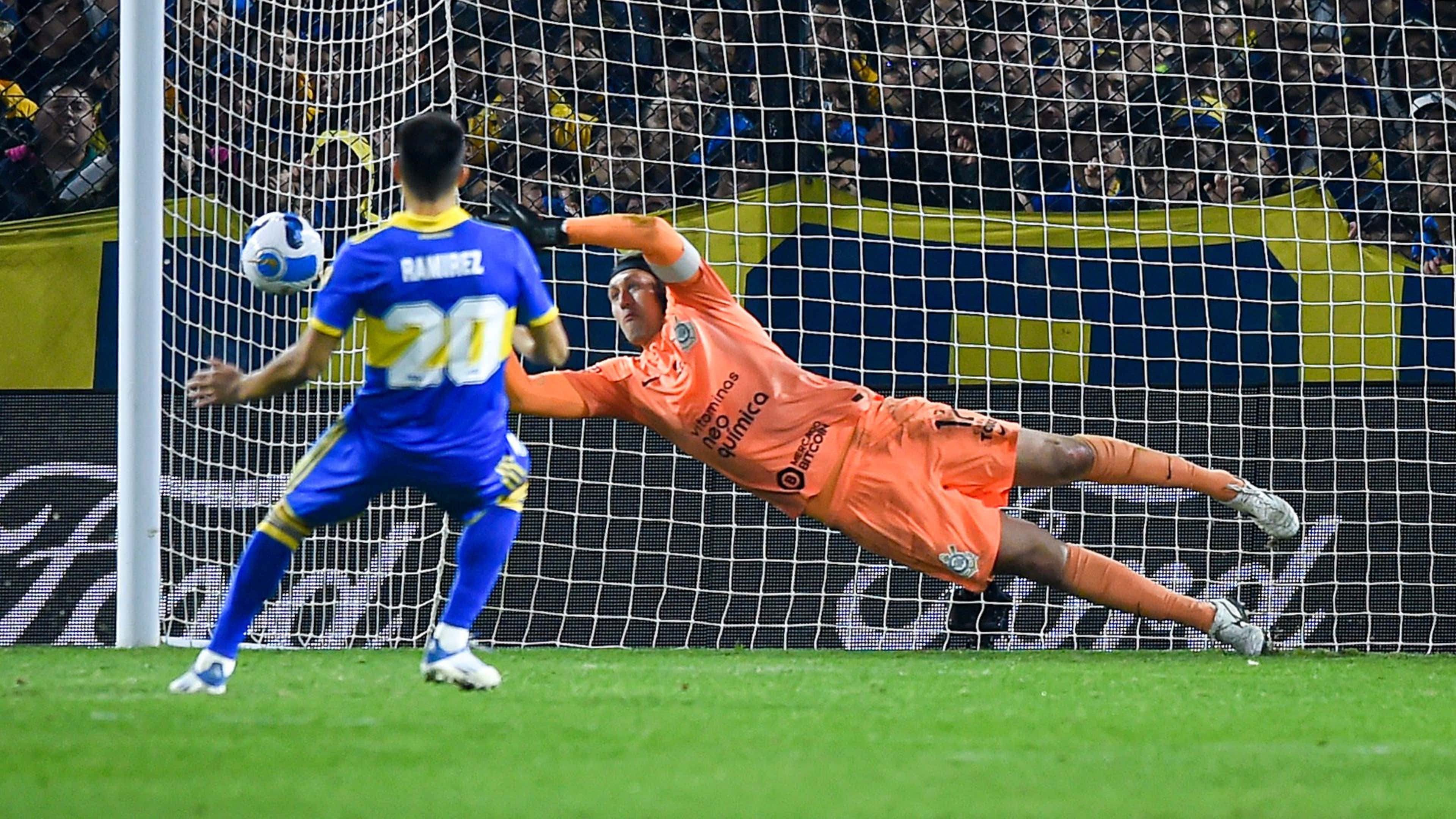 Cássio defende pênalti em Boca Juniors x Corinthians na Copa Libertadores 2022
