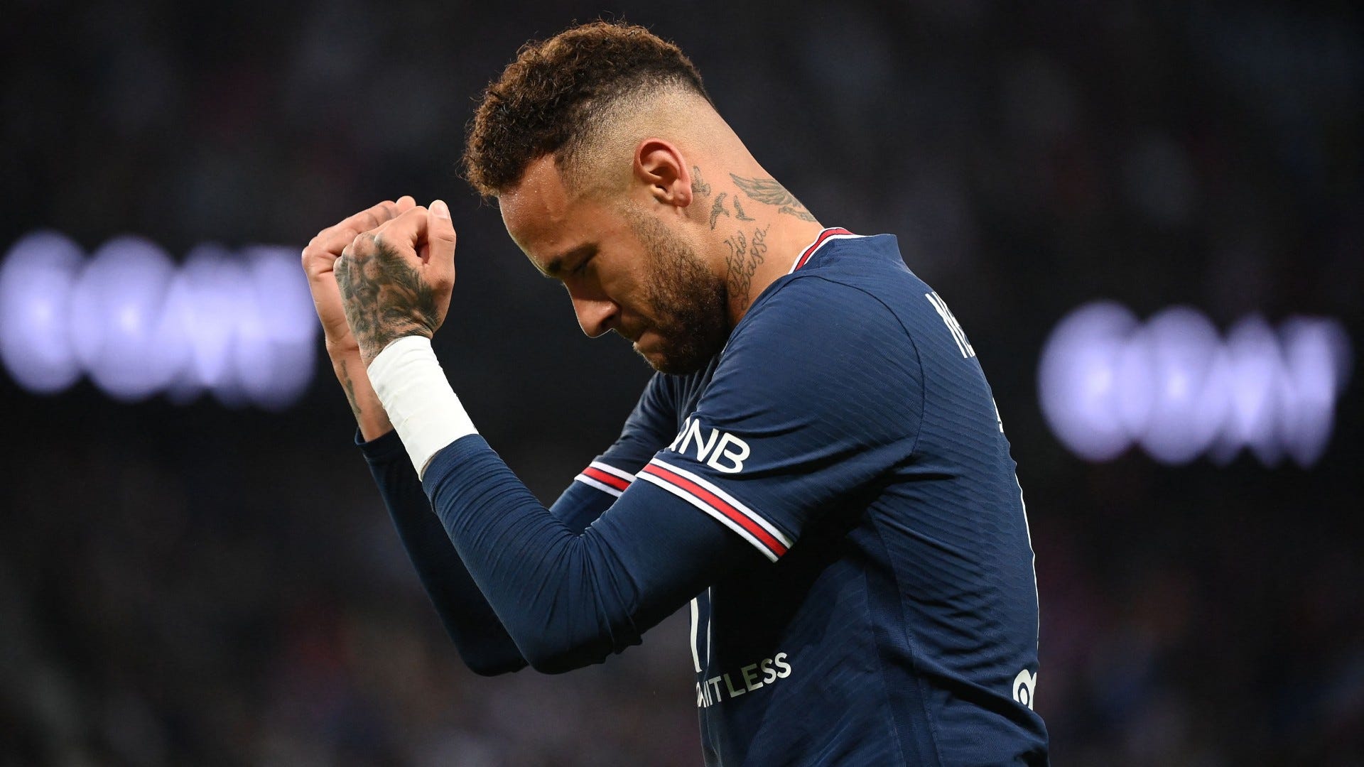 Sakit...' - Ungkapan Hati Neymar Diolok-olok Suporter Paris Saint-Germain |  Goal.com Indonesia