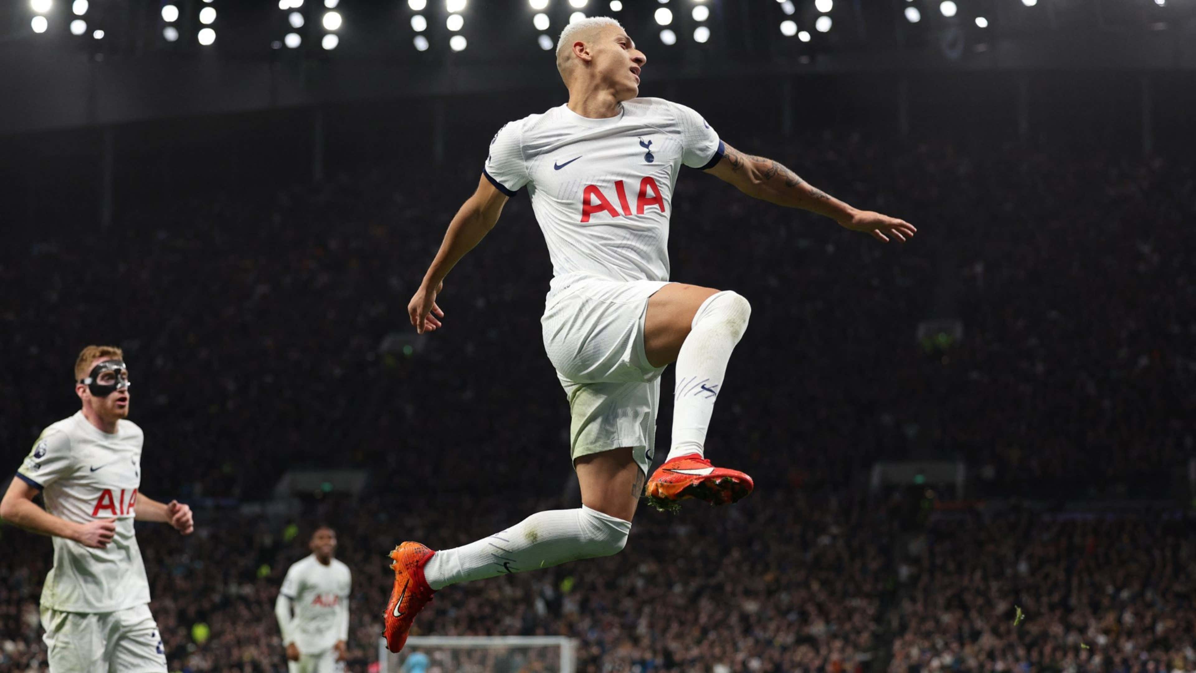 Tottenham powers to a 4-1 win over tired Newcastle. Richarlison