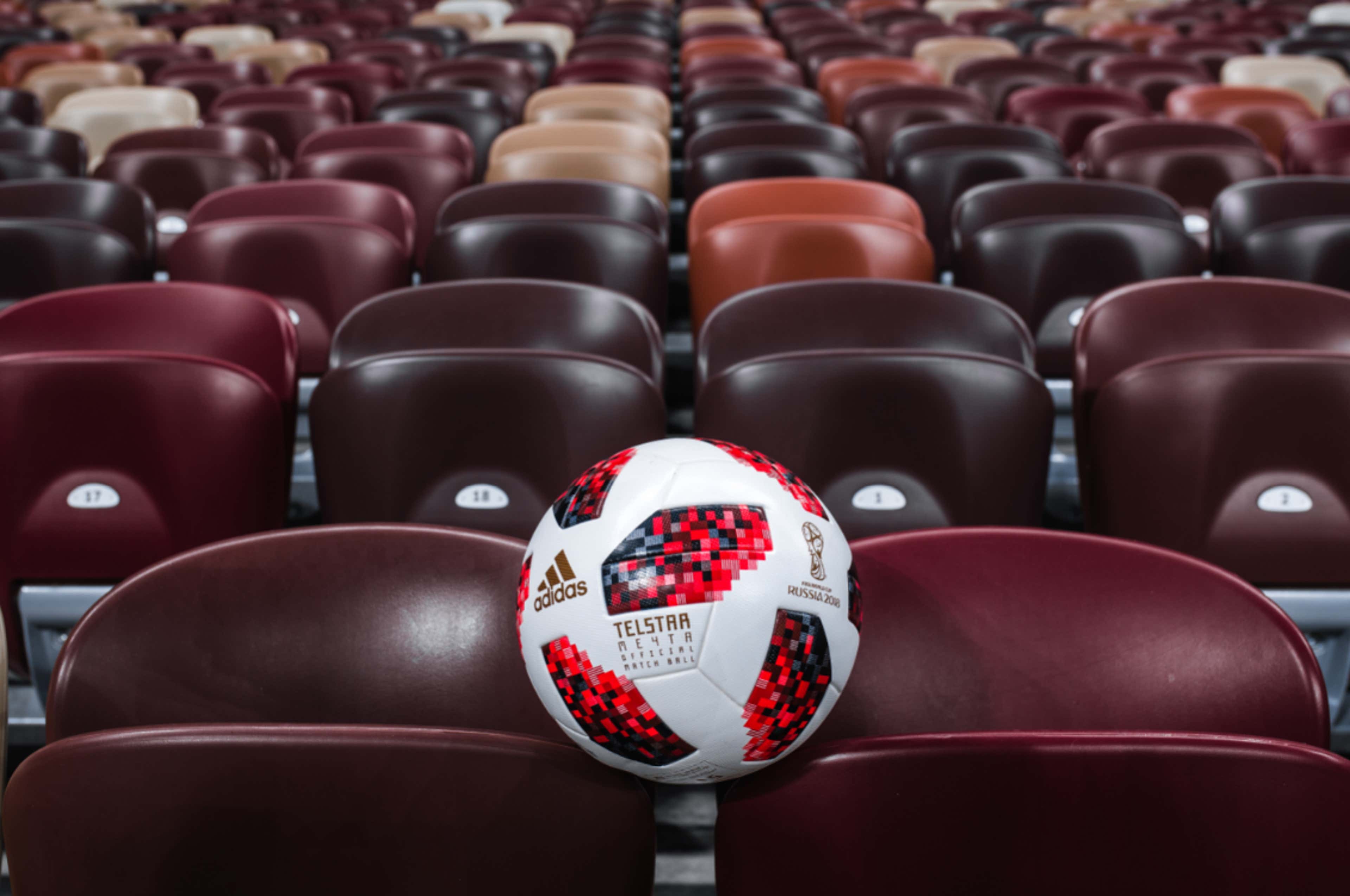 Disfraces Dar a luz Misterioso La nueva pelota del Mundial Rusia 2018 que cambia a partir de octavos de  final: diseño, marca, cuánto cuesta y características del Telstar Mechta |  Goal.com Espana