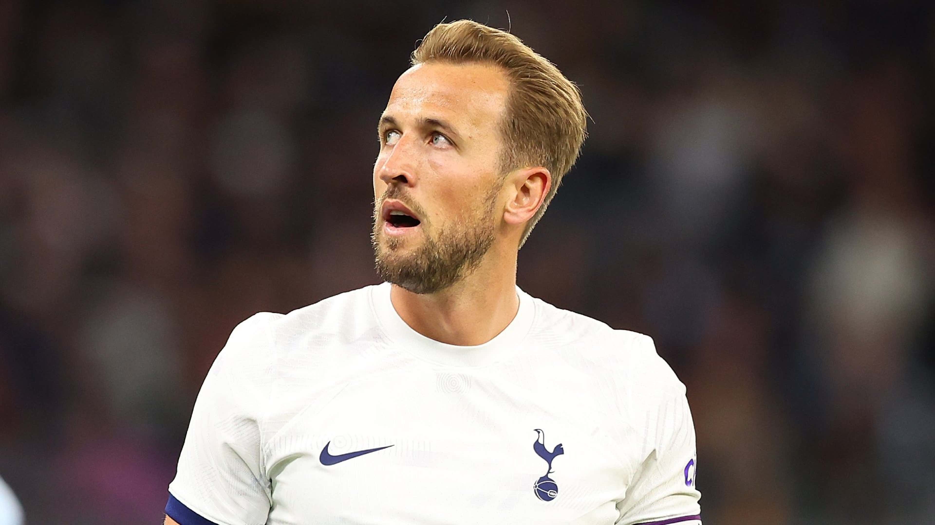 Harry Kane still wants to join Bayern and wants his transfer to be  completed before the first game of the season [@Santi_J_FM] (btw which  number do you guys think Kane should get?) 