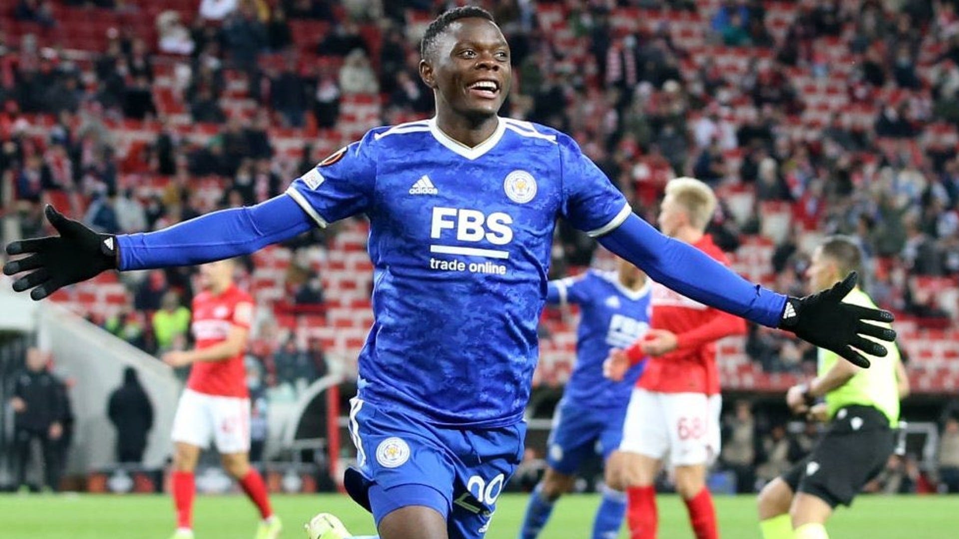  Patson Daka celebrates scoring a goal for Leicester City against Spartak Moscow, watched by teammates Jamie Vardy, Wilfred Ndidi, Kelechi Iheanacho, and Jannik Vestergaard.