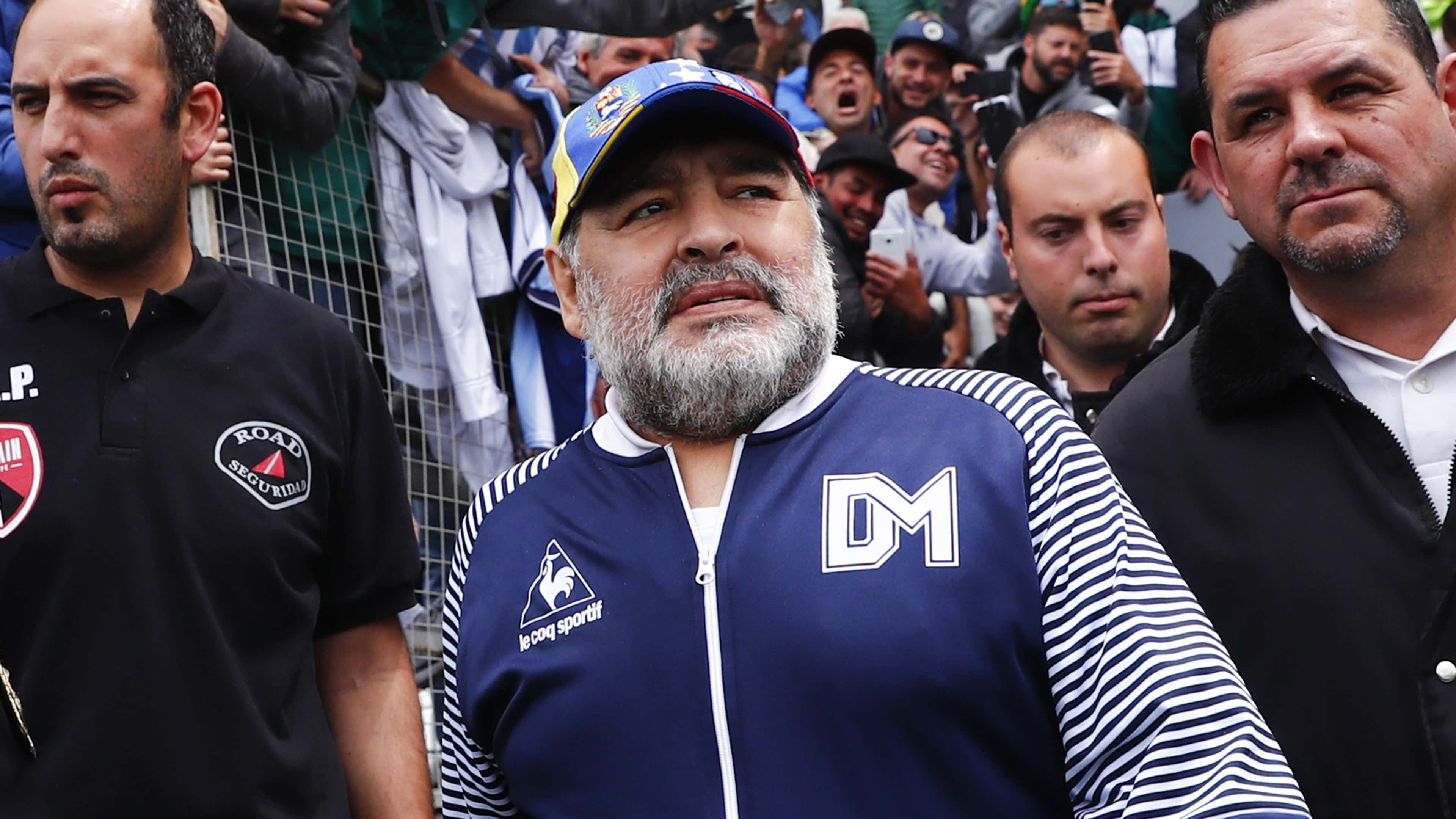 Diego Maradona, Gimnasia