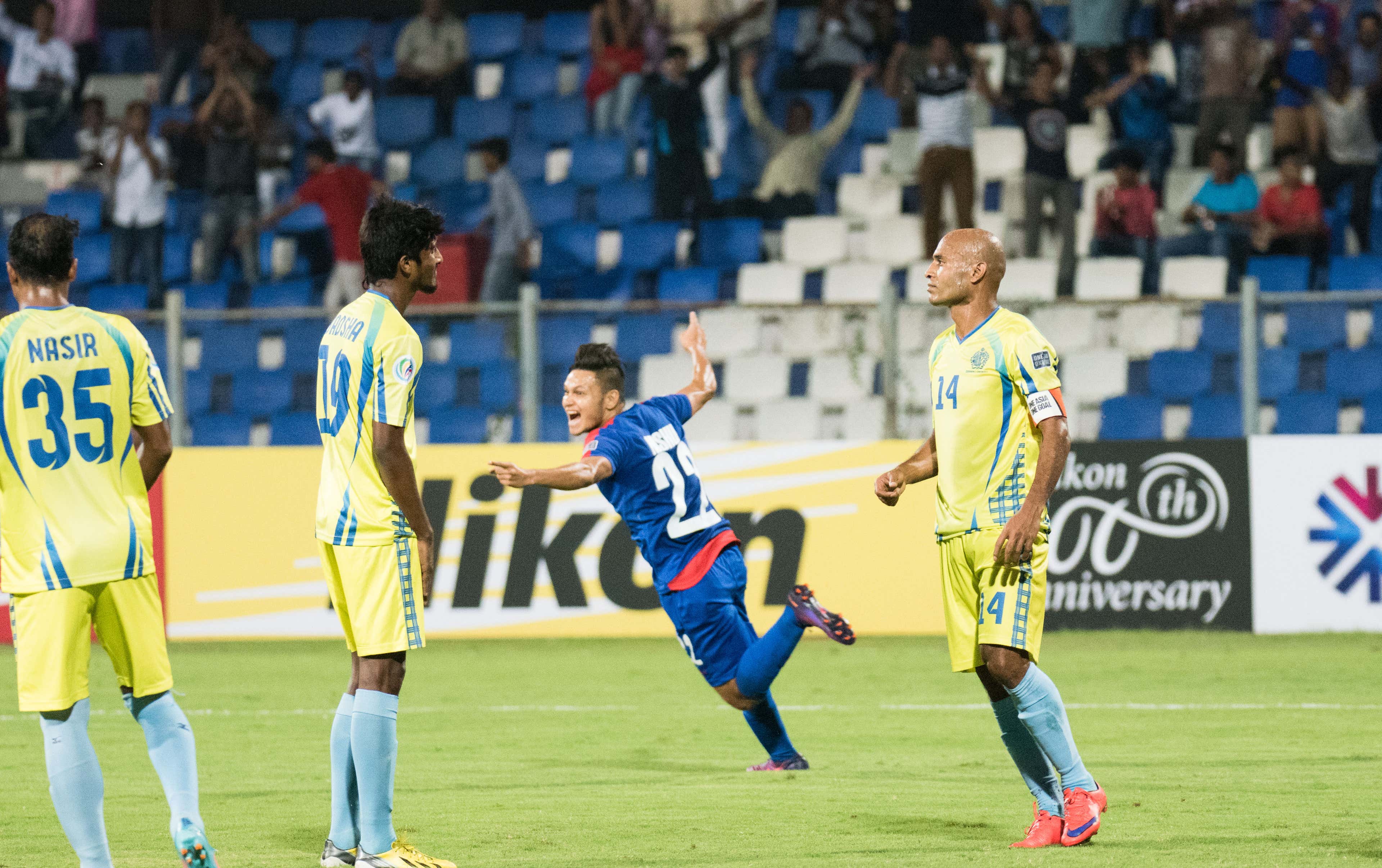 Action from the match between Bengaluru FC and Abahani Limited Dhaka at the Kanteerava Stadium, in Bengaluru, on Tuesday.