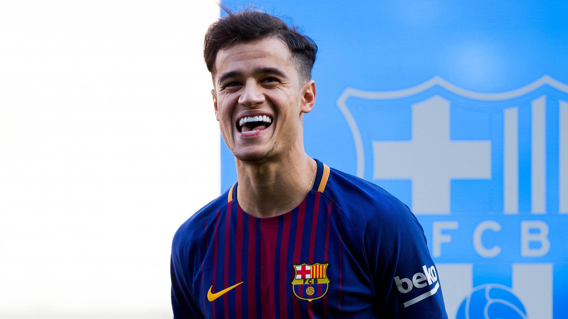 21 Philippe Coutinho Portrait Shoot Stock Photos, High-Res Pictures, and  Images - Getty Images