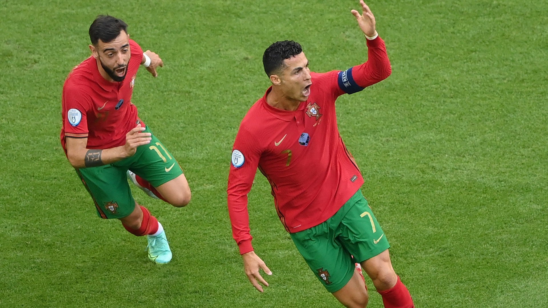 Bruno Fernandes Cristiano Ronaldo Portugal EURO 2020
