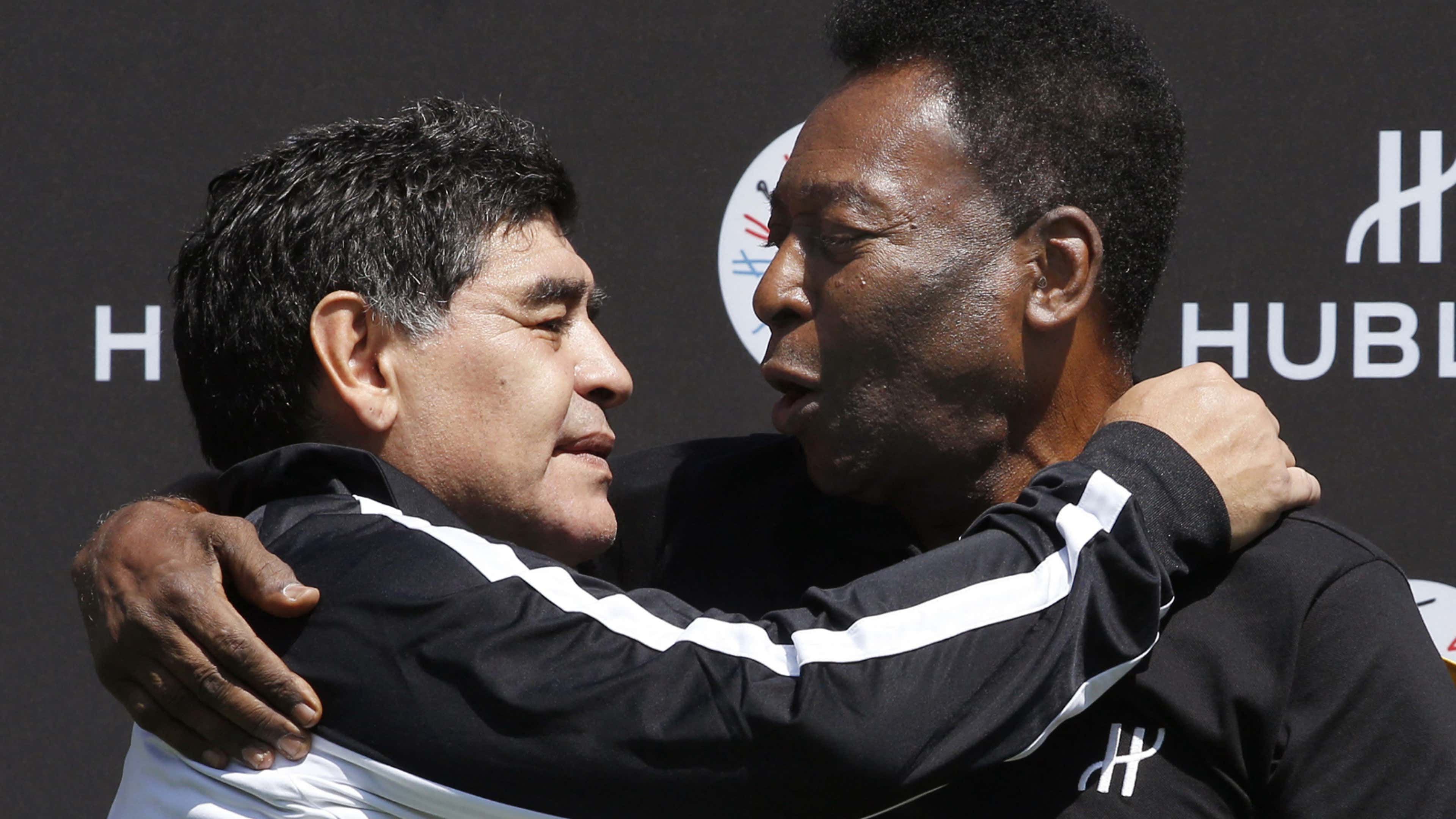 Maradona Pelé abrazo