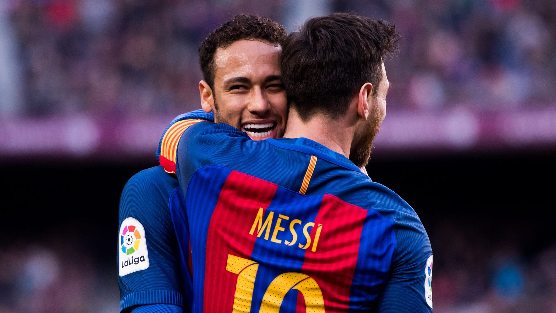 Messi, Neymar và Barca - ba nguyên tố tuyệt vời tạo nên một đội bóng tuyệt vời! Hãy xem hình ảnh của họ trên mặt trận sân cỏ và tận hưởng cảm giác của cuộc đua bóng đá mãnh liệt!