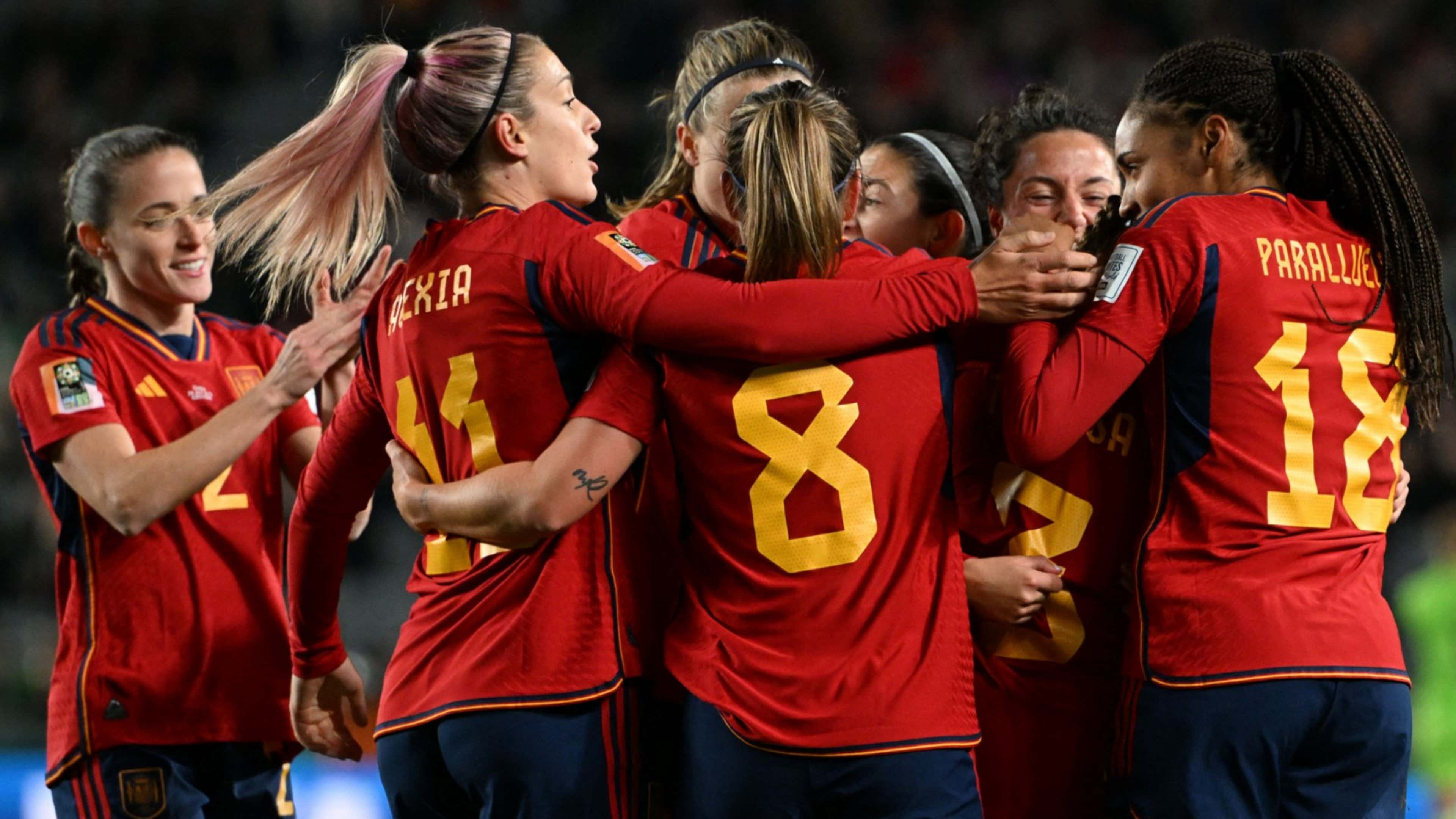 Spain celebrating women's World Cup