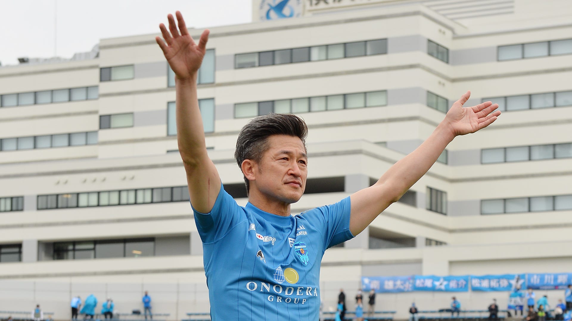 レジェンドfw三浦知良 今年55歳でも現役続行決定 Jリーグ Goal Com 日本