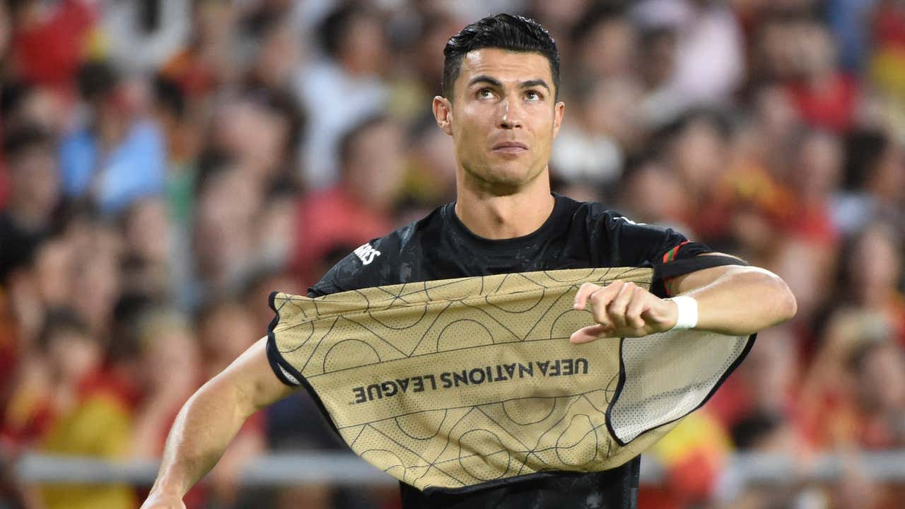 Santos ficou bravo com Ronaldo depois de vencer o atacante do Manchester United no empate de Portugal com a Espanha – por que ele escolheu André Silva?