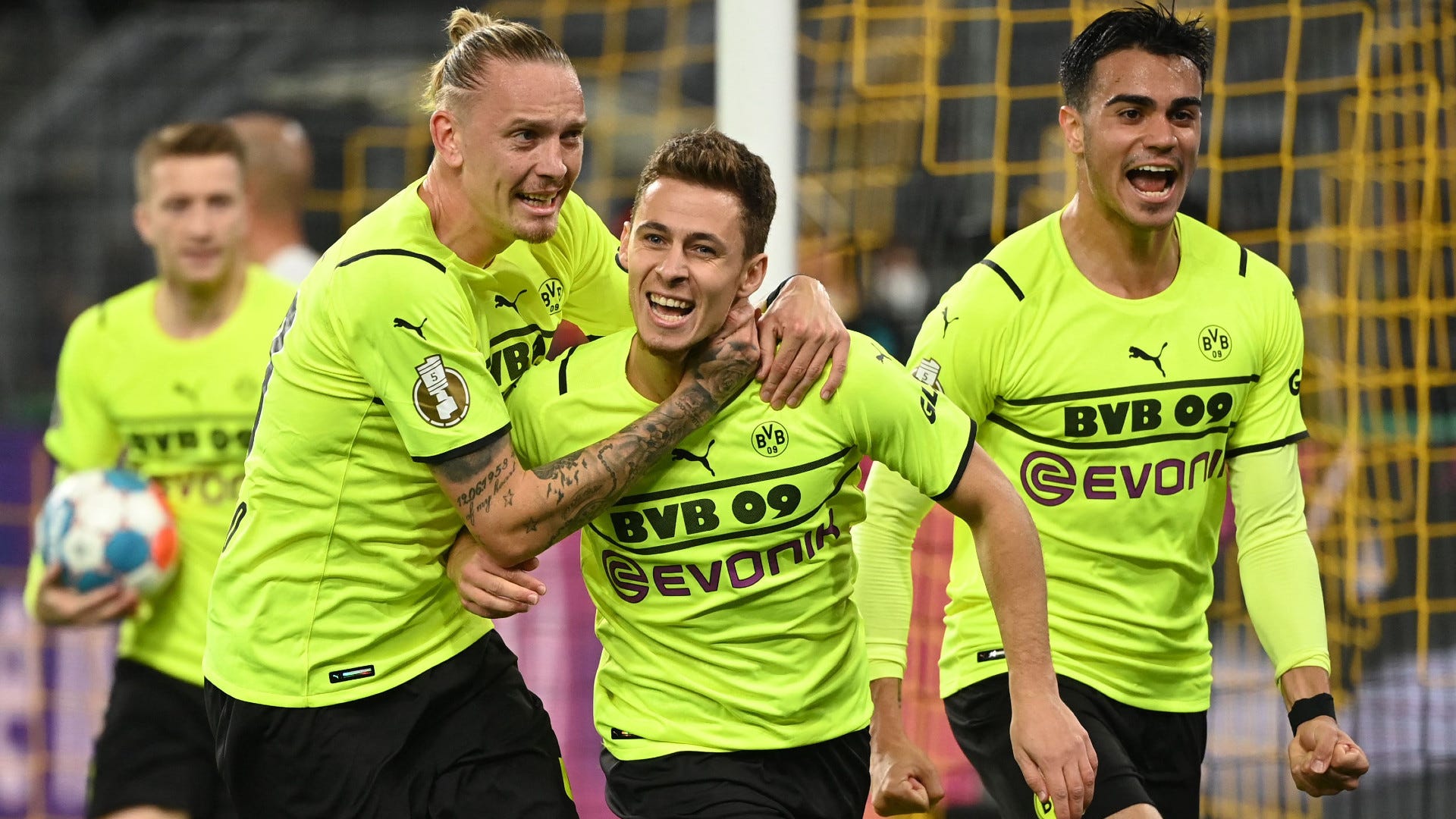 BVB (Borussia Dortmund) gewinnt dank Hazard mit 20 gegen den FC Ingolstadt Der LIVE-TICKER zum Nachlesen Goal Deutschland