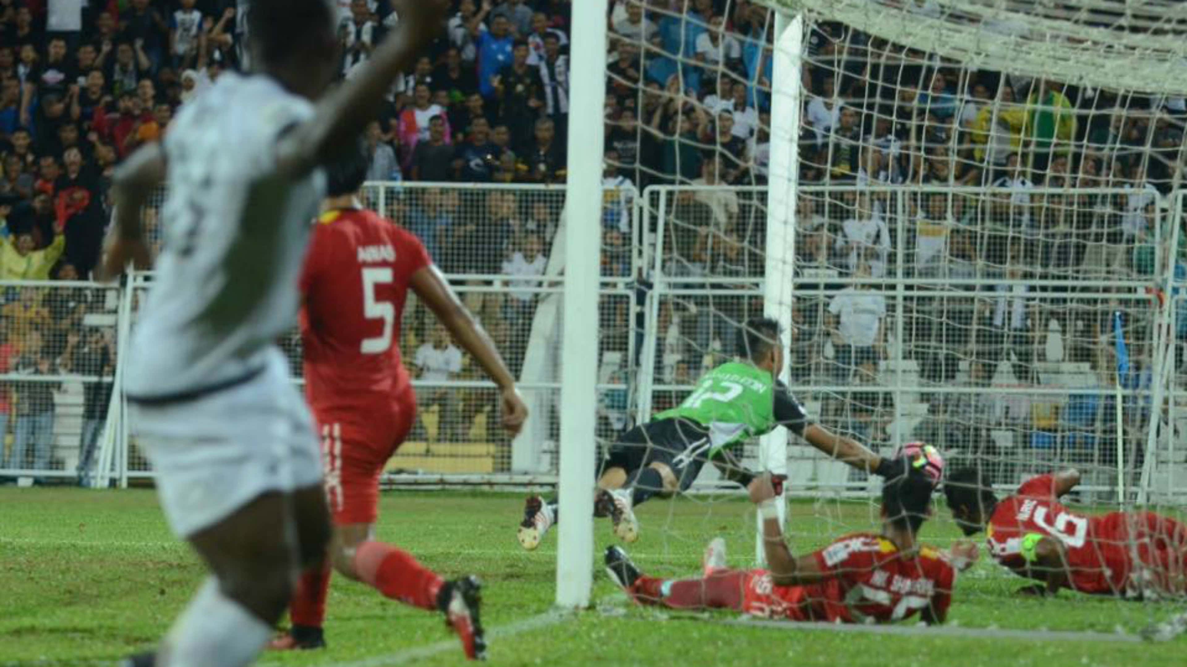 Tchetche Kipre, Terengganu, Premier League, 25/07/2017