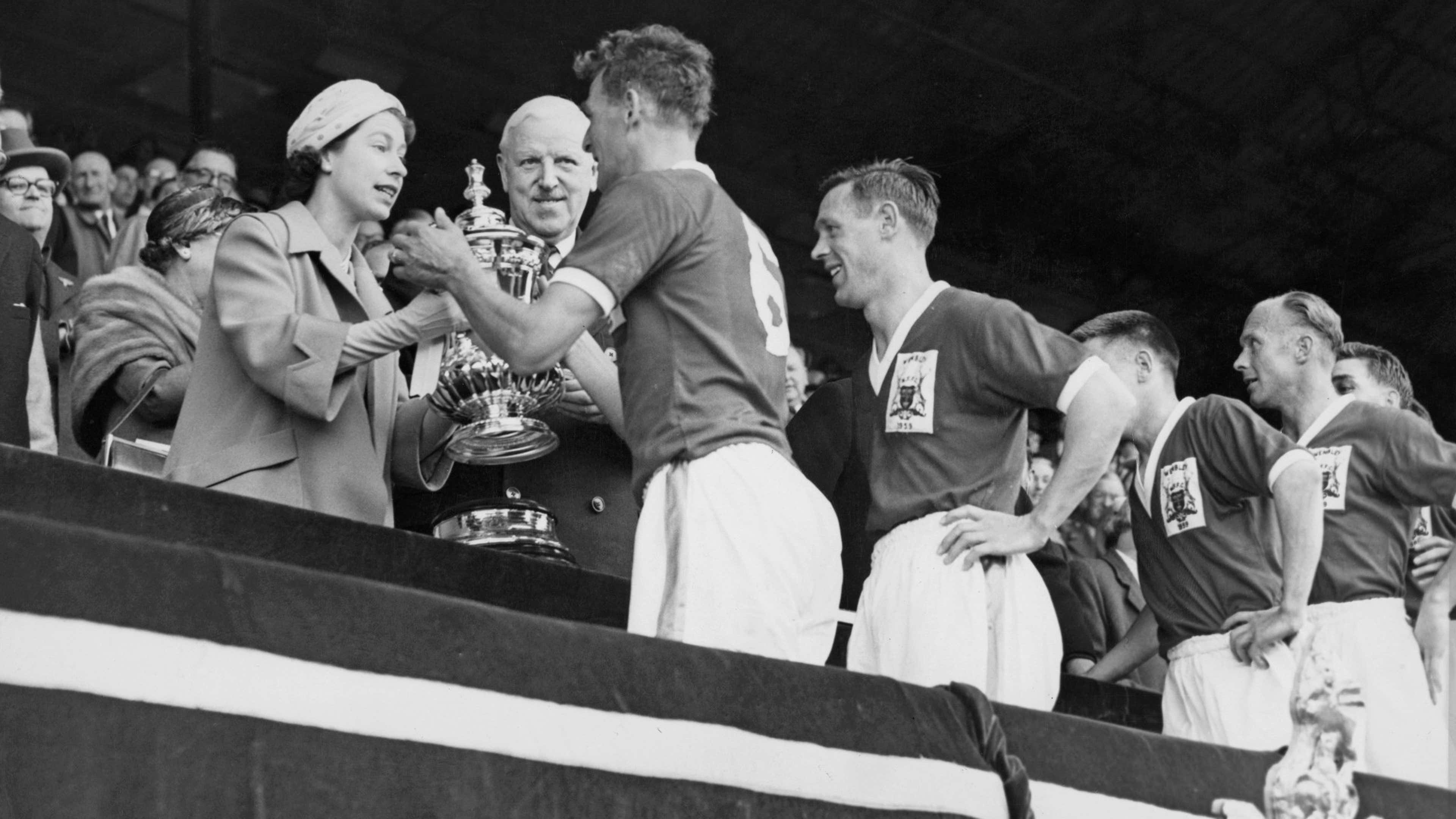 Queen Elizabeth 1959 FA Cup final
