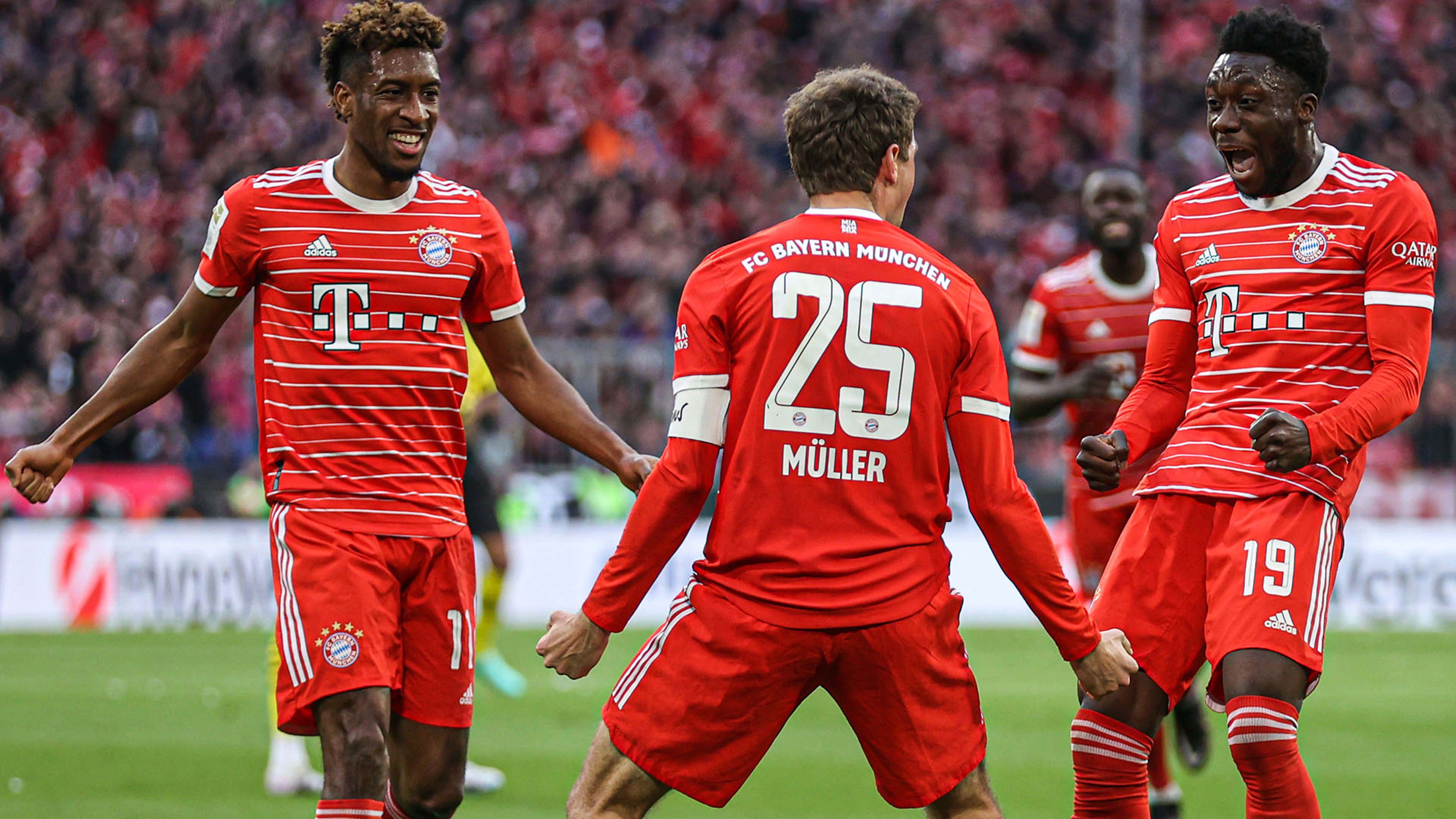 Bayern Munich celebrate Dortmund 2022-23