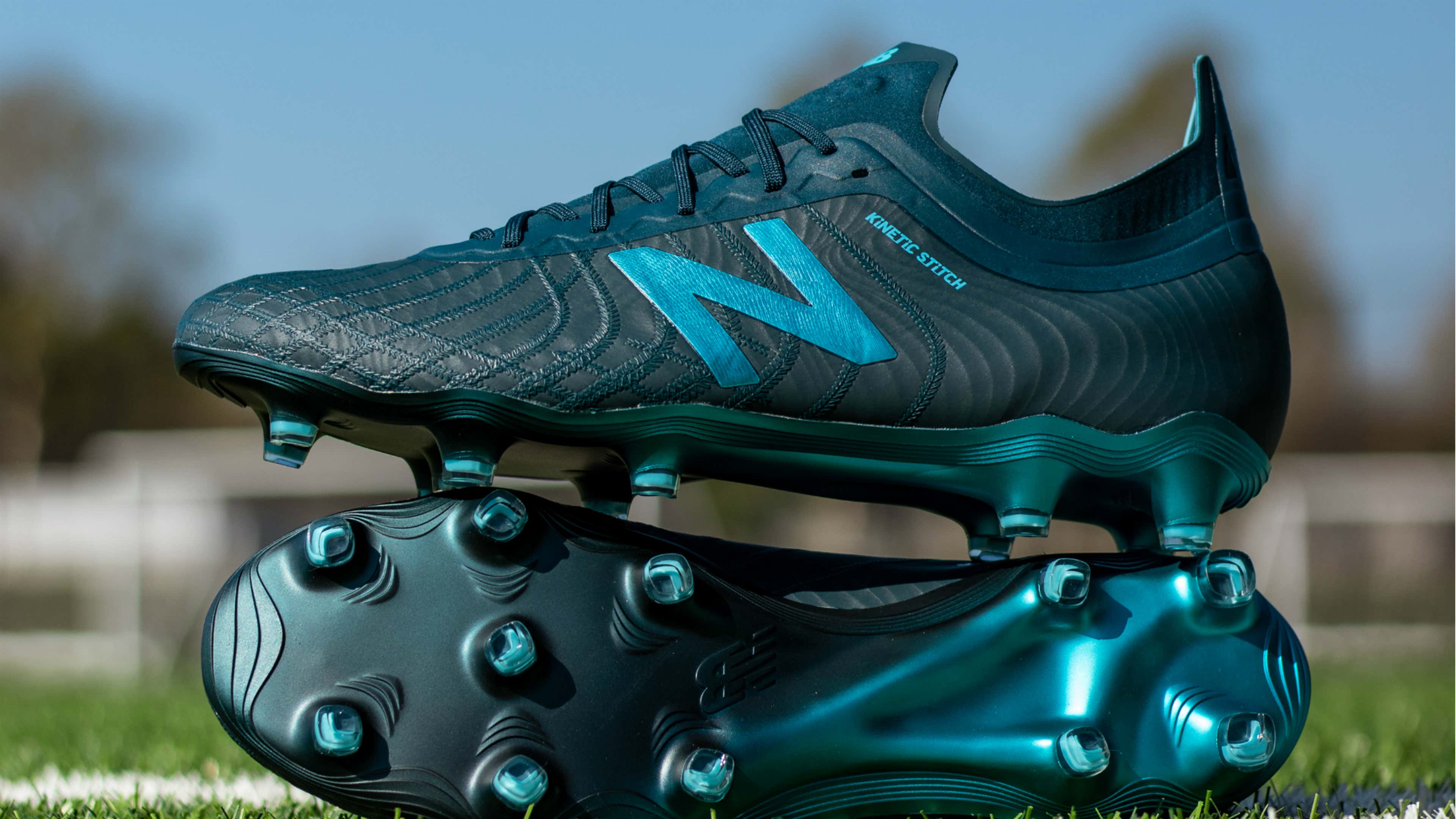 Bandiet Vermenigvuldiging viering VIDEO: You don't want to be anywhere near me on the pitch - introducing the New  Balance Tekela v2 | Goal.com South Africa