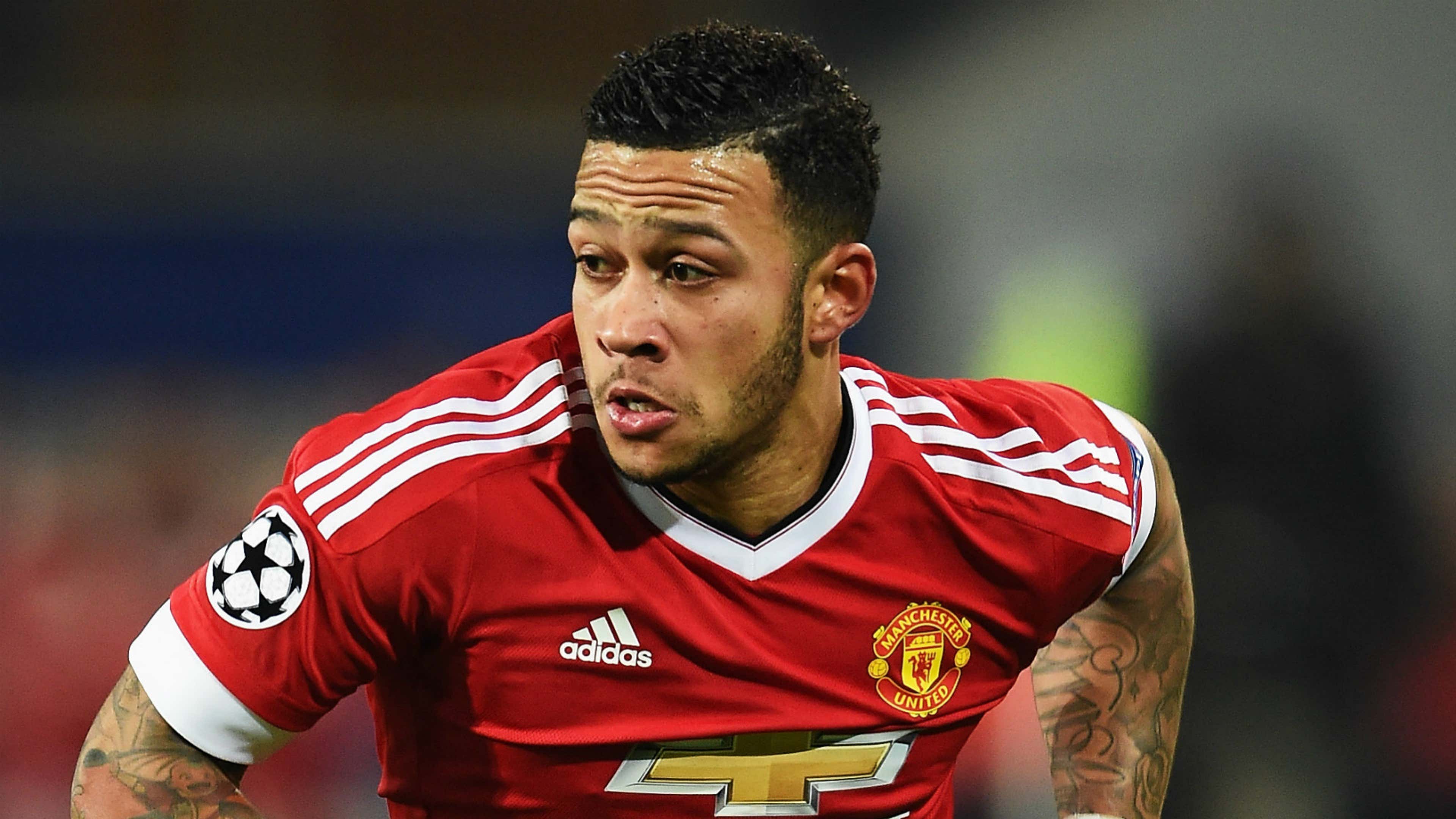 Memphis Depay handed Manchester United No 7 shirt