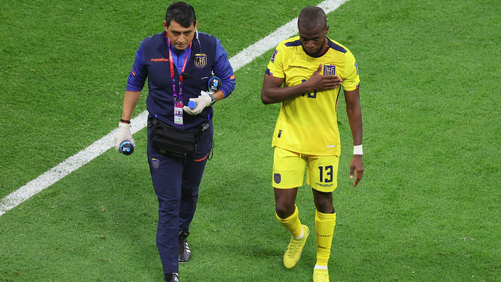 Zal Valencia zich kwalificeren voor het treffen met Nederland?  De aanvoerder van Ecuador gaf de blessure-update na het WK-duel met Qatar