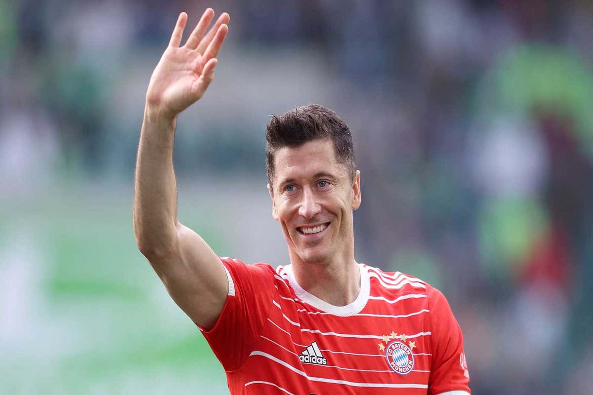 Time will come' - Bayern Munich's Lewandowski promises transfer update  'soon' amid Barcelona links | Goal.com Philippines