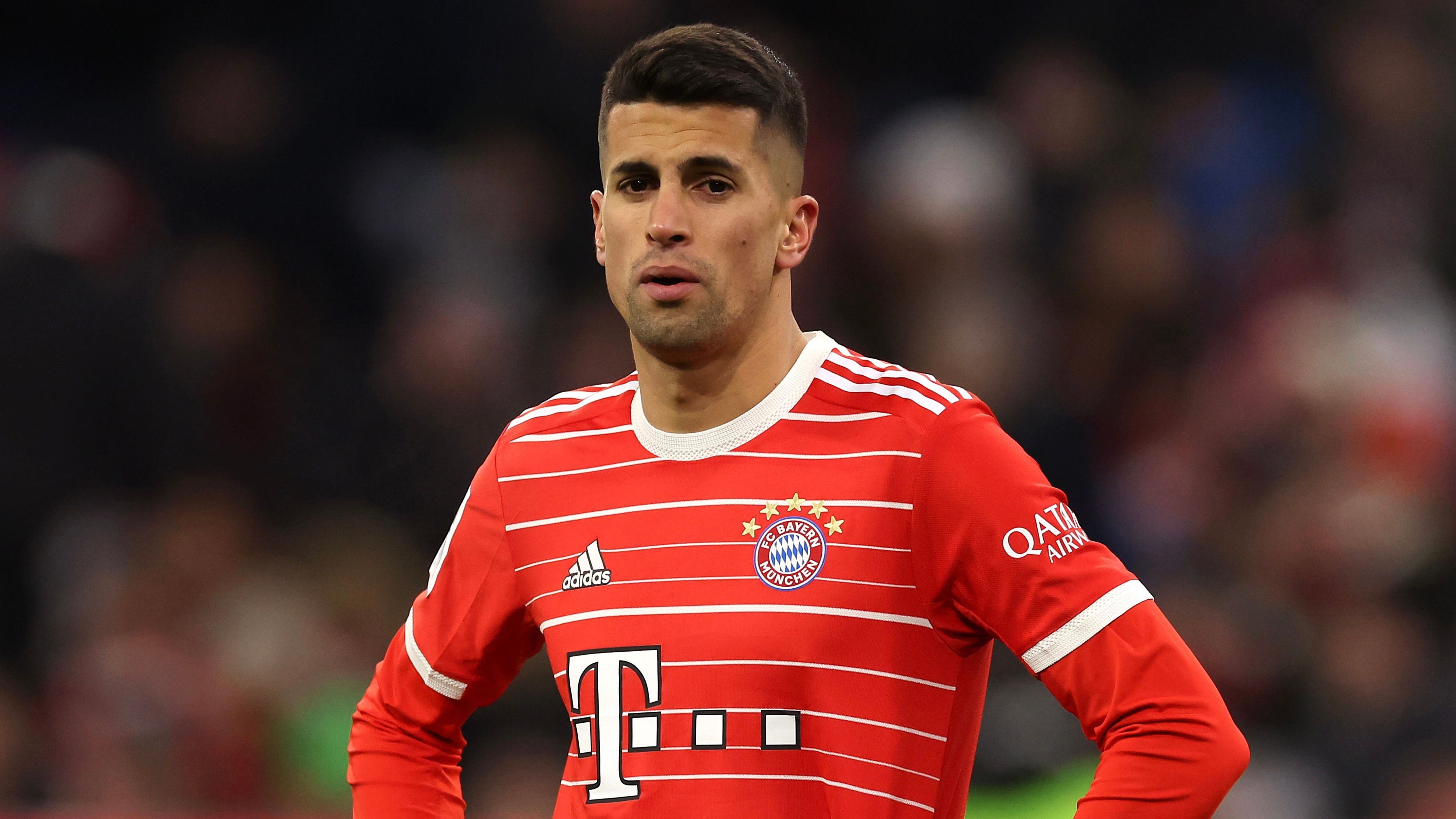 Less and less space for Cancelo at Bayern, Salihamidzic: “He’s not training like we expected”