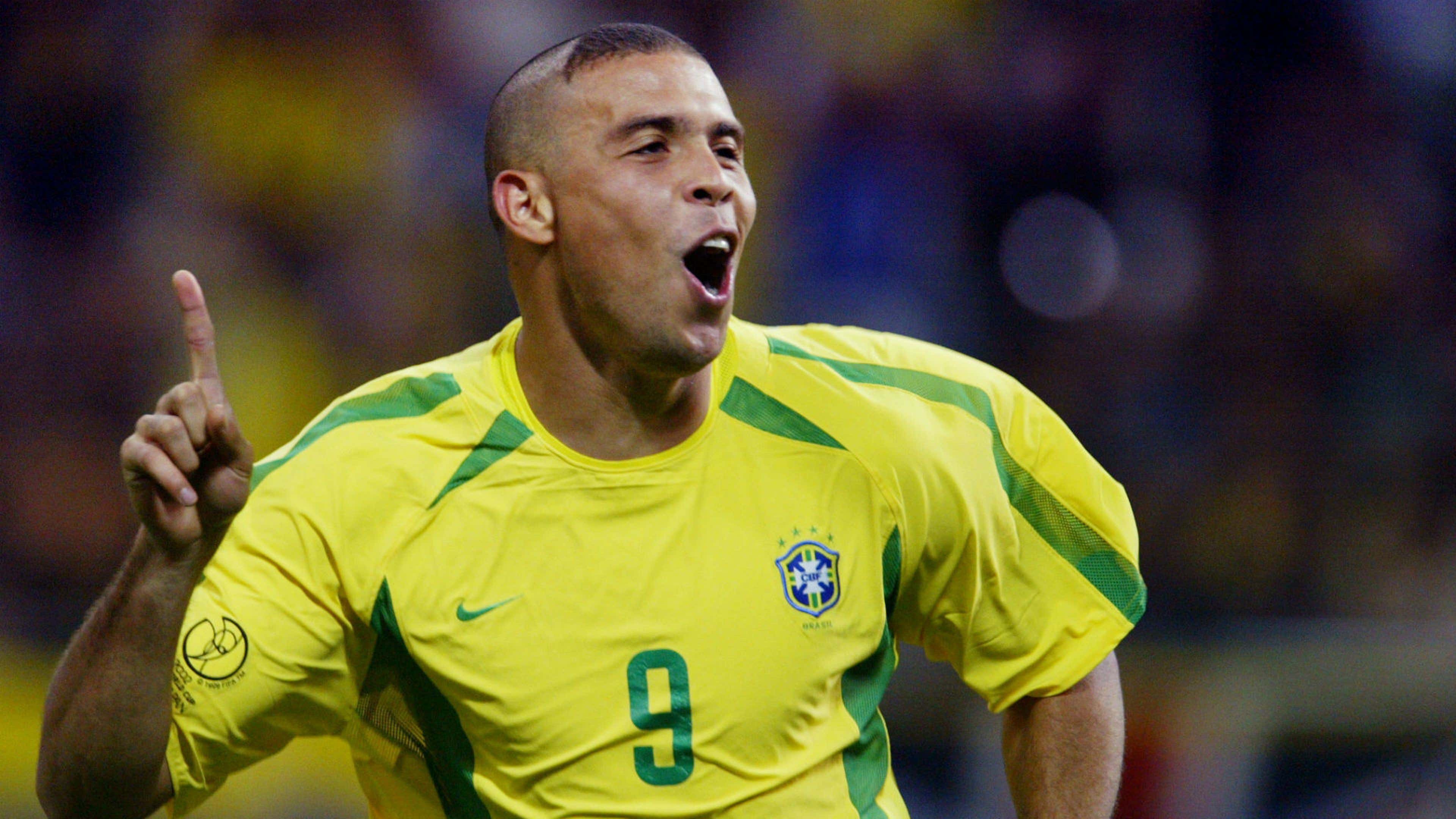 jernbane Sporvogn Claire Brazil legend Ronaldo 'the best player in history', says AC Milan star  Ibrahimovic | Goal.com