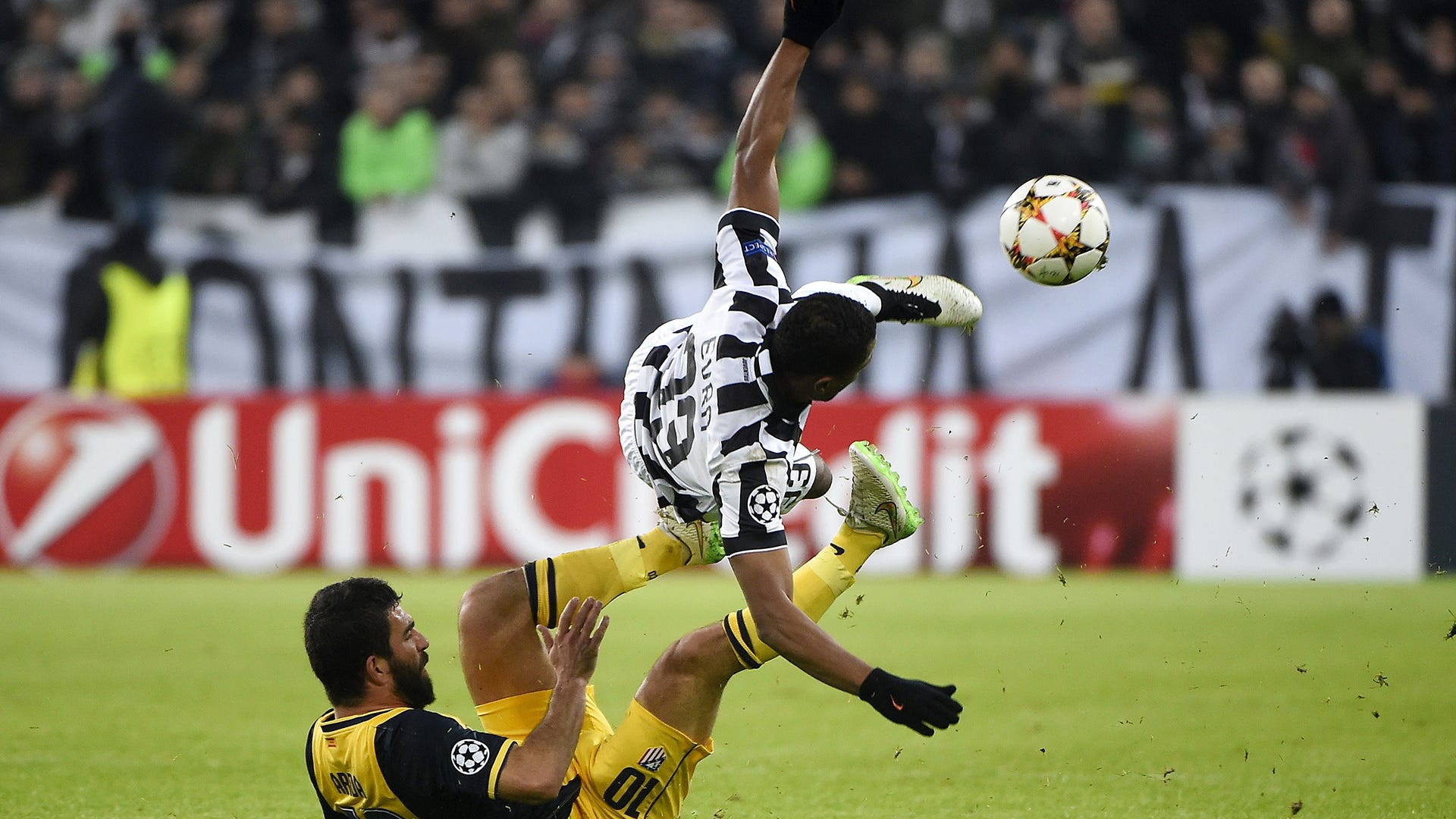 Patrice Evra Juventus Champions League 09122014