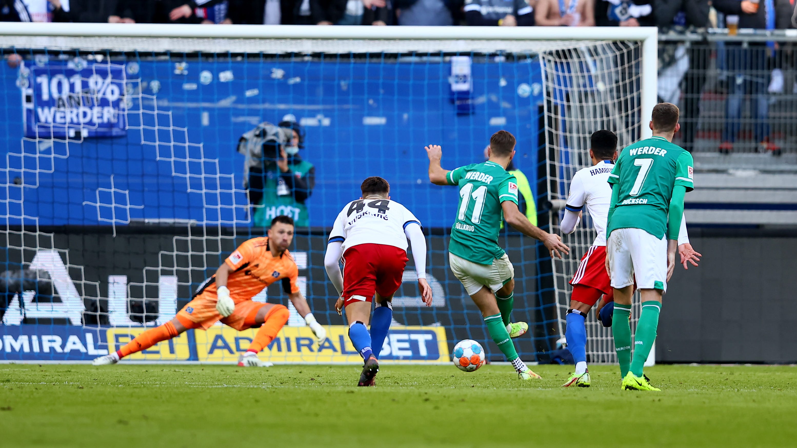 Werder Bremen revanchiert sich im Nord-Derby gegen den HSV Die 2