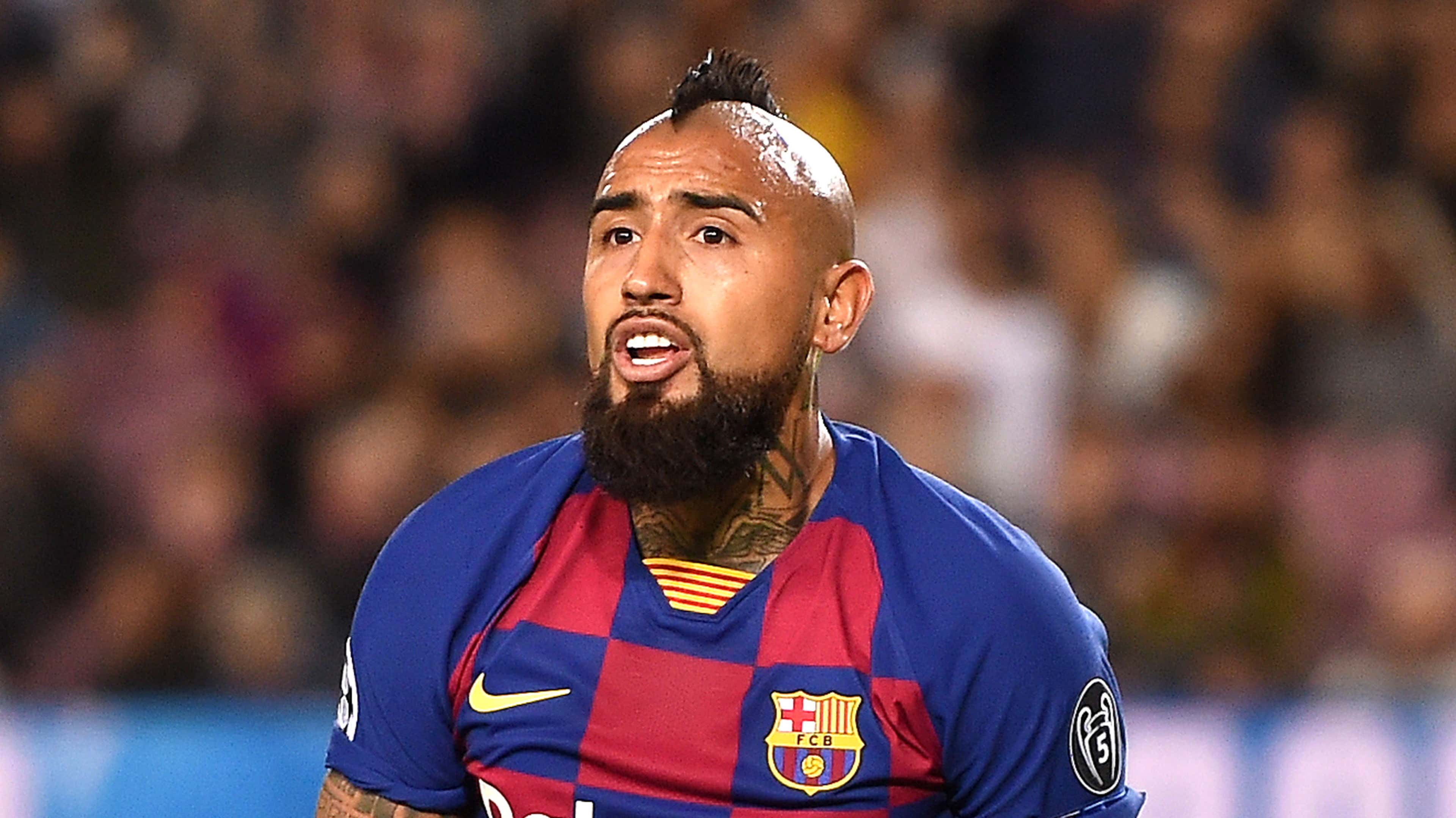 Out of favour Barcelona star Vidal furious at Clasico snub