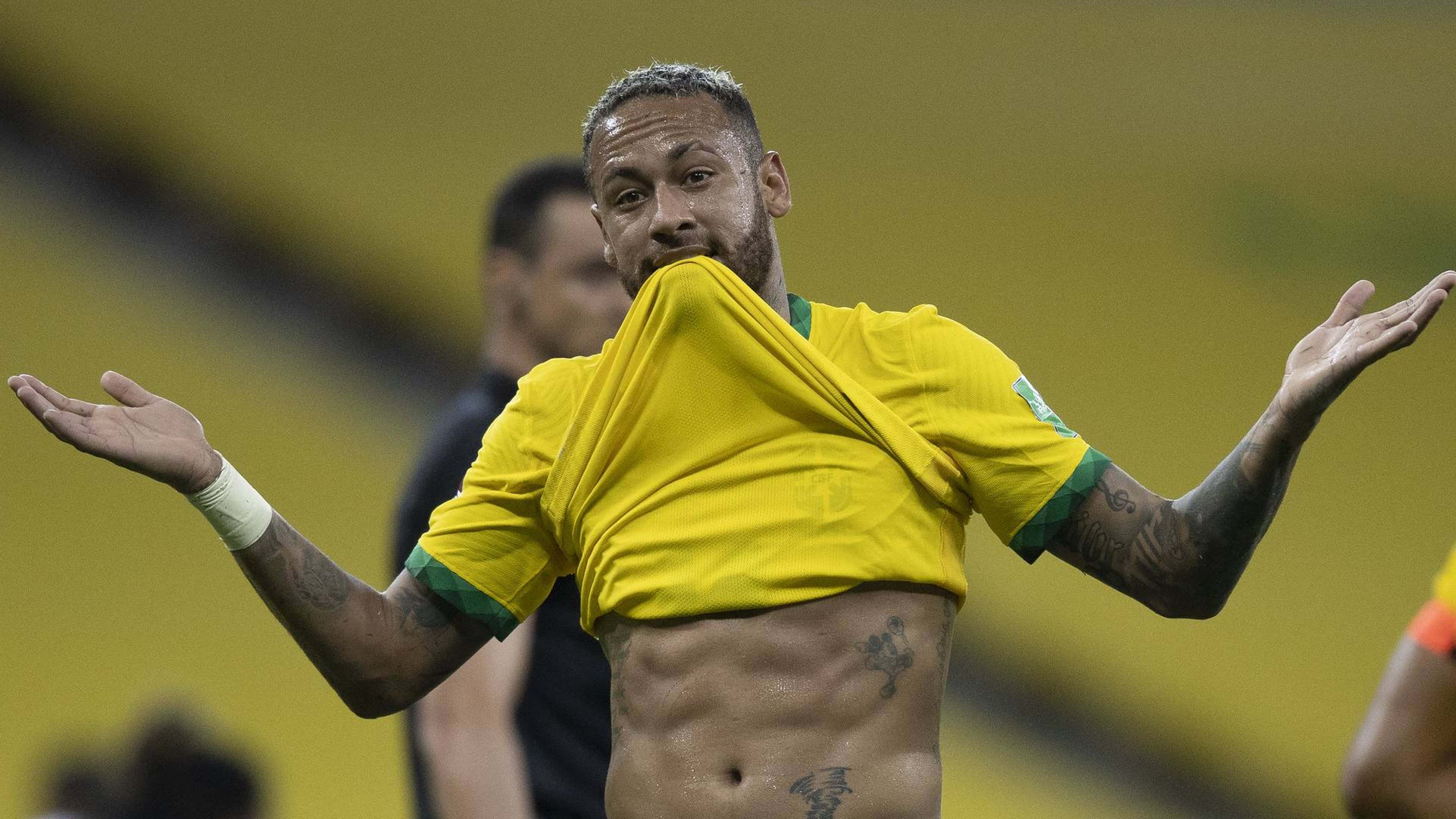 Fora de forma? Neymar diz que está no peso ideal: Camisa era G. No próximo  jogo peço M, seleção brasileira