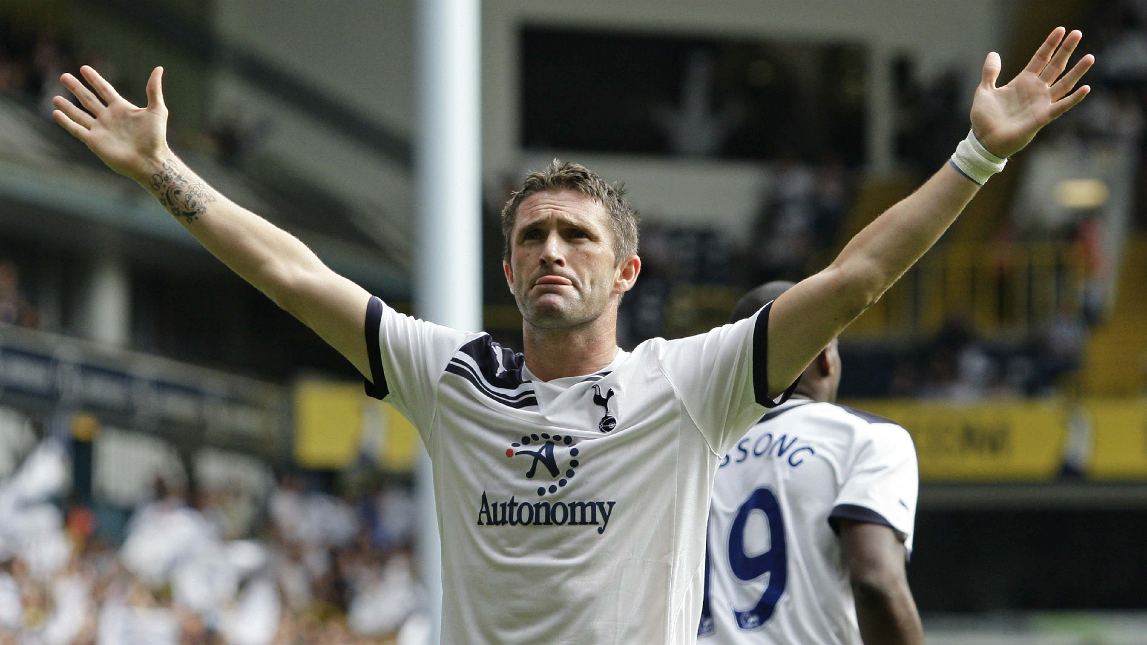 West Ham striker Michail Antonio ranks Spurs legend Robbie Keane over Luis Suarez.