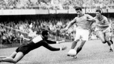 Just Fontaine France 1958