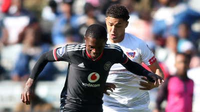 Thabang Monare of Orlando Pirates is challenged by Diego Appollis of Chippa United , August 2022