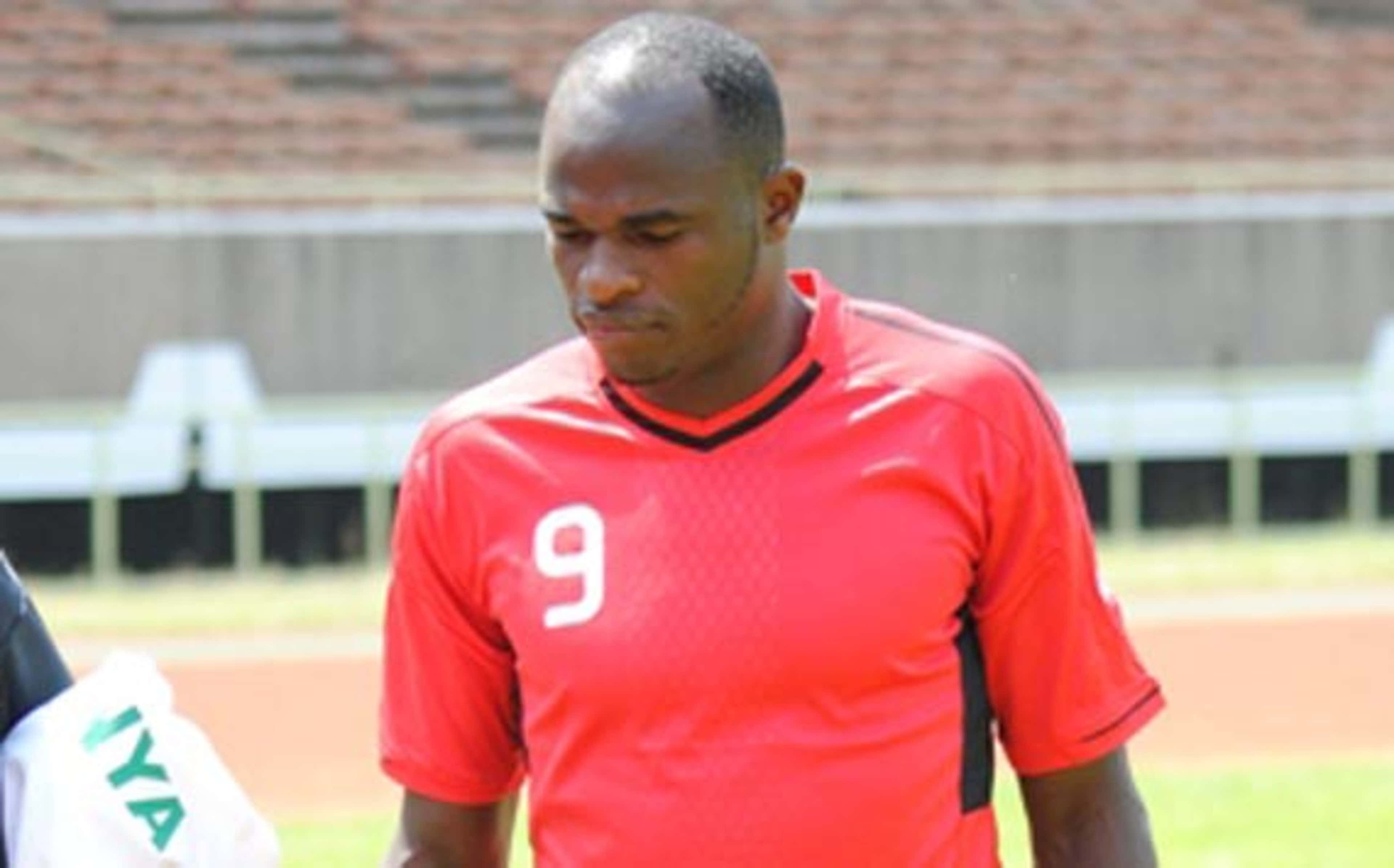 Kenya striker Dennis Oliech in training
