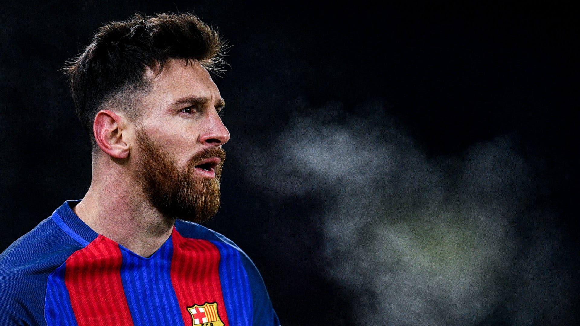 Cùng xem lại những bàn thắng solo tuyệt đẹp của cầu thủ Barcelona trong các trận đấu kinh điển. Tài năng và sự tinh tế của Messi luôn được thể hiện rõ ràng trong mỗi tình huống trên sân. Bấm play ngay để không bỏ lỡ bất cứ khoảnh khắc nào của Messi trên sân.