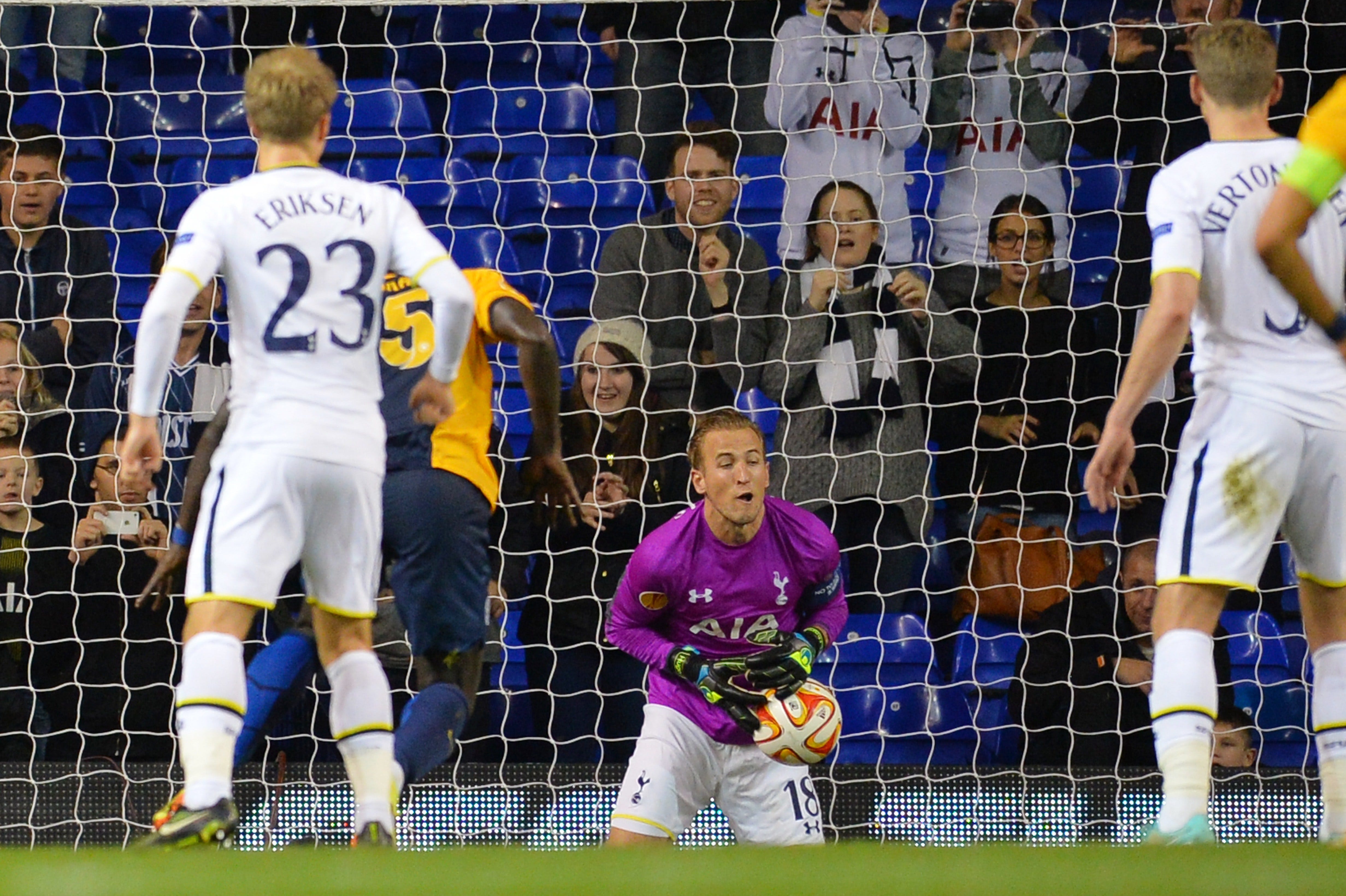 Tottenham Hotspur's fill-in goalkeeper English striker Harry Kane