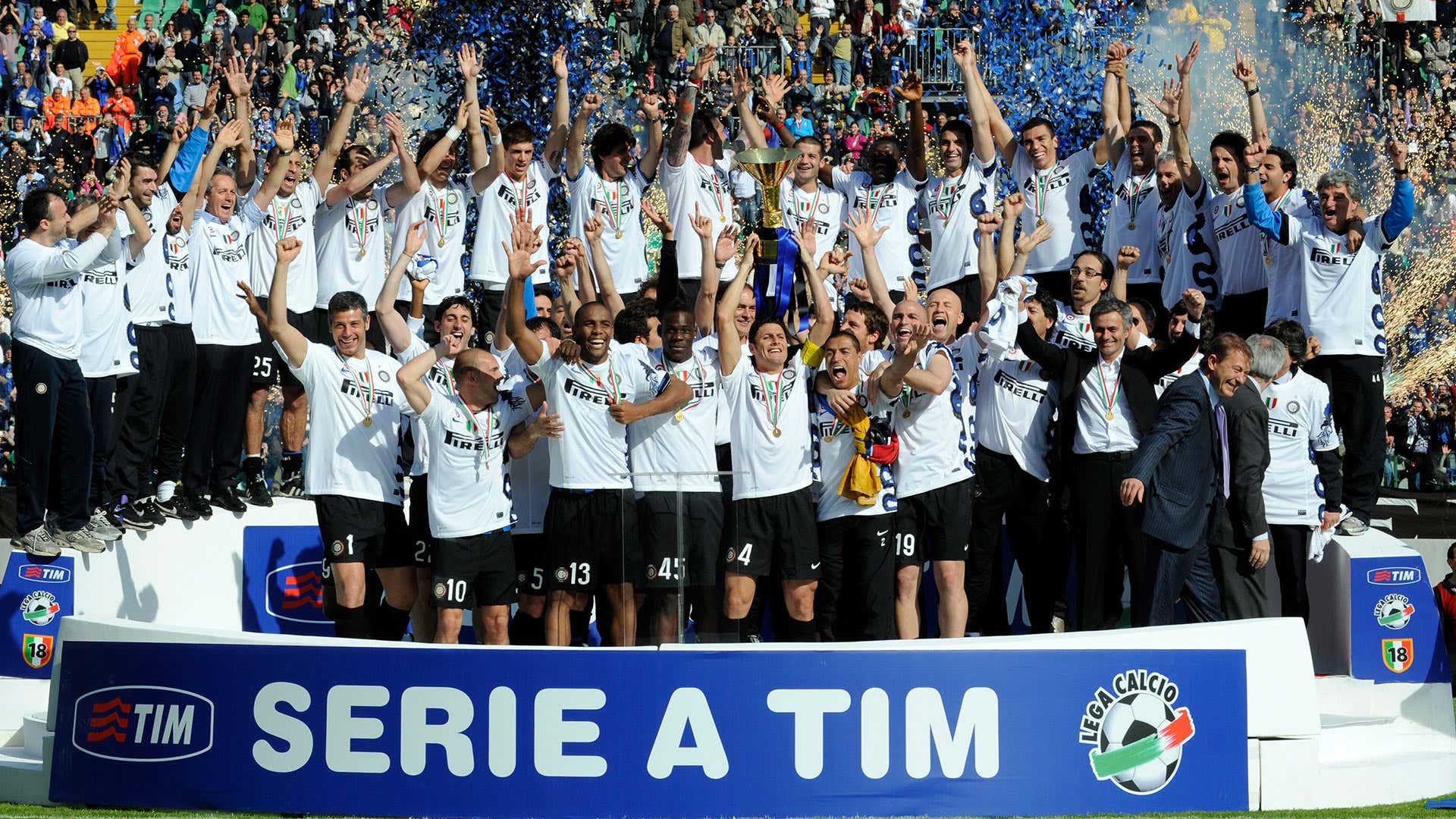 インテルが最後にセリエaを制したのは モウリーニョが率いたイタリア史上初の三冠チームを回顧 Goal Com