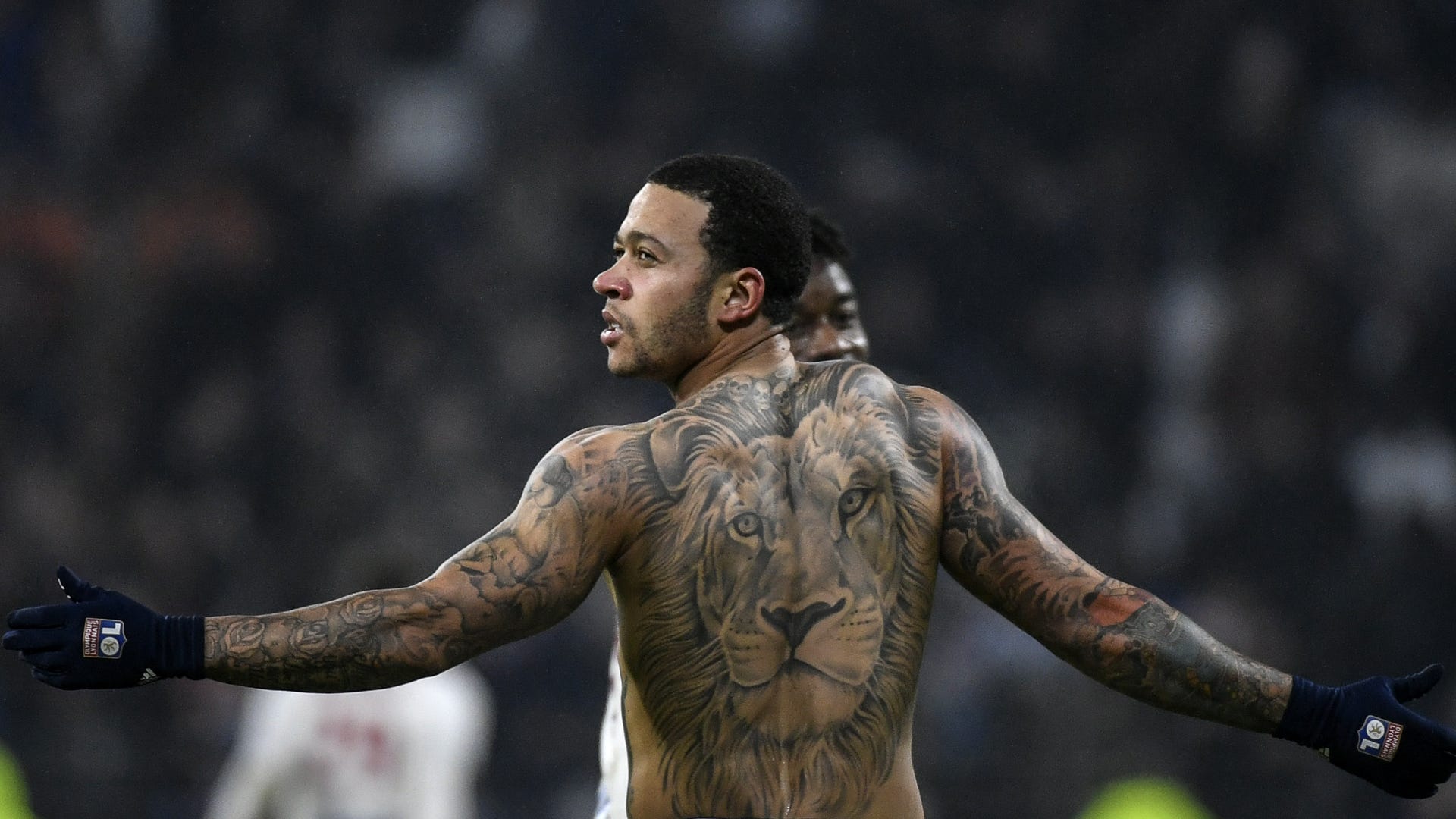 The reason of the curious celebration of Memphis Depay