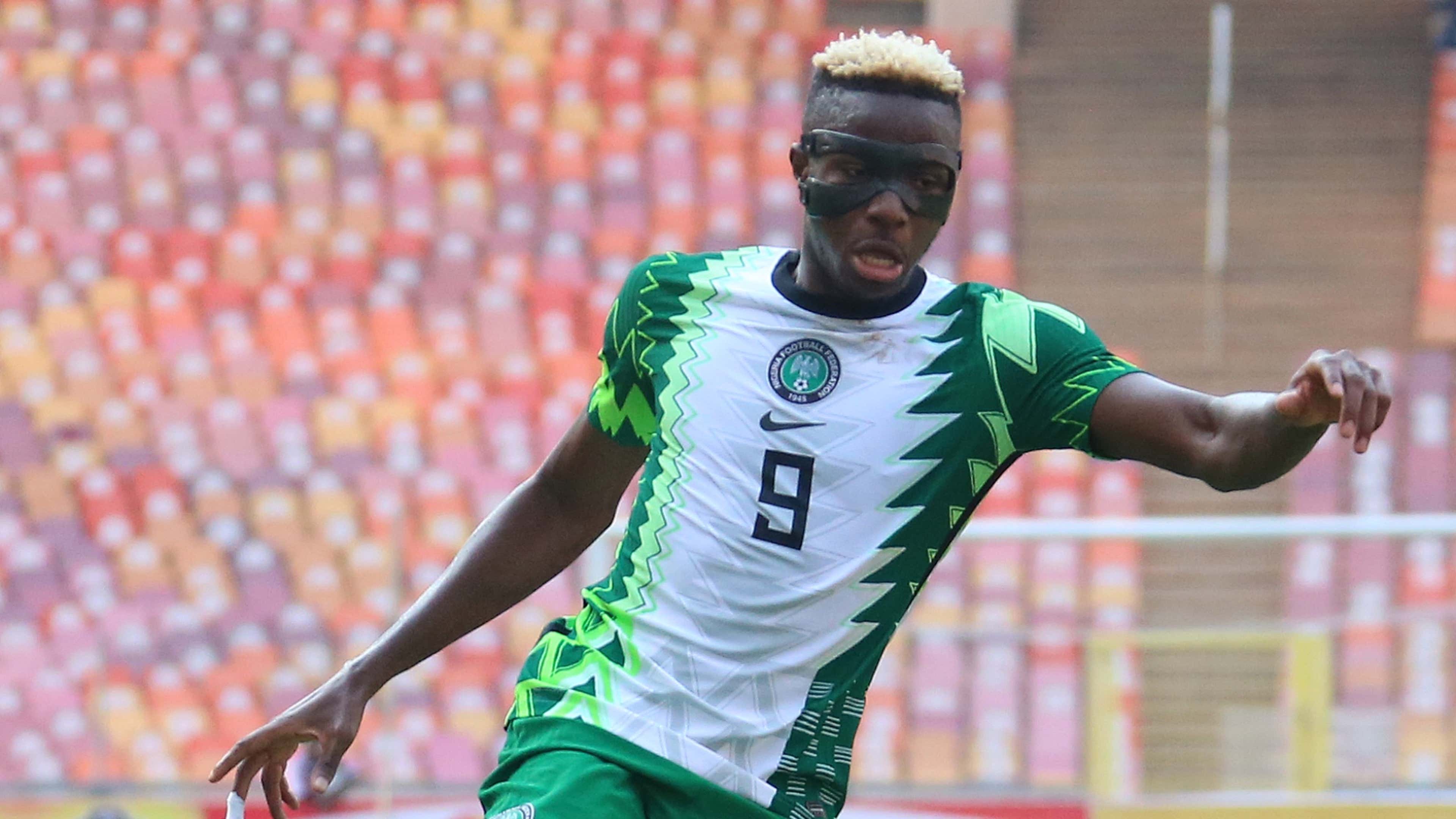 أوسيمين يعتذر لنيجيريا بعد الفشل في التأهل لكأس العالم 2022 بقطر |  Goal.com الكاميرون