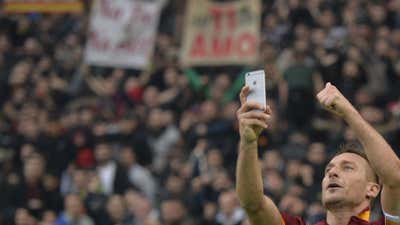 Francesco Totti selfie Roma Lazio Serie A