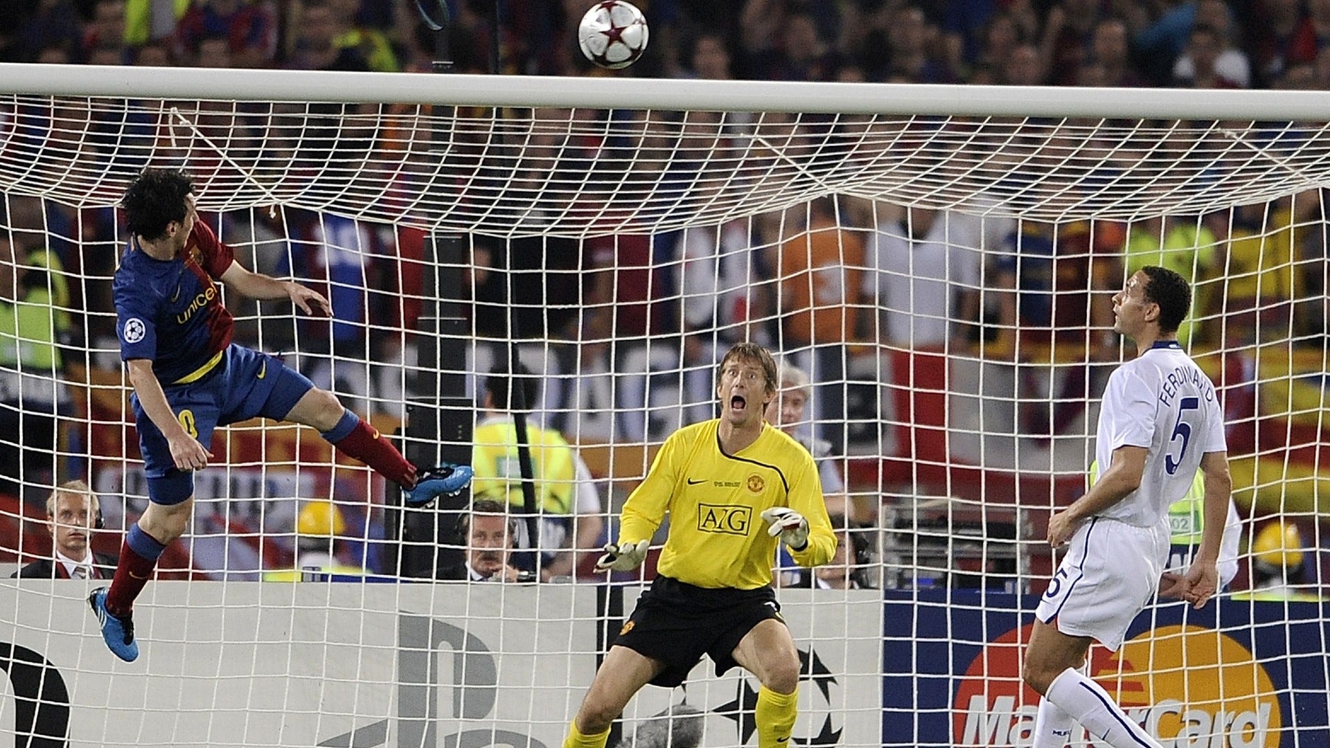 Messi-Ferdinand-Man-Utd-Barca