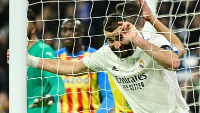 Karim Benzema Real Madrid frustrated 2022-23