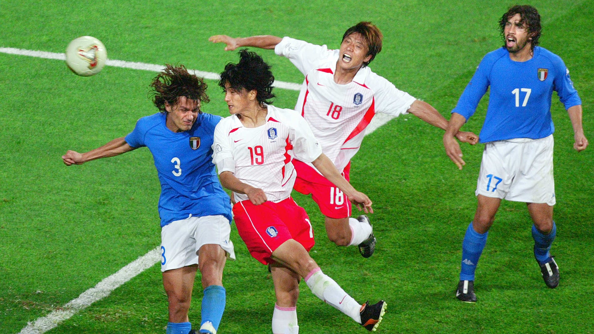 Ahn Jung-hwan Paolo Maldini South Korea Italy 2002 Koobkii Adduunka