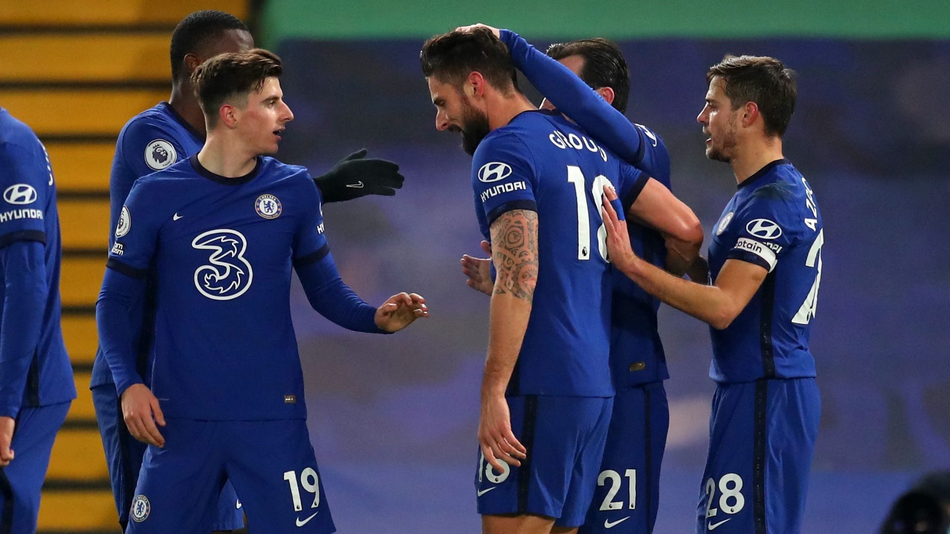 Chelsea celebrate Olivier Giroud goal vs Aston Villa, Premier League 2020-21