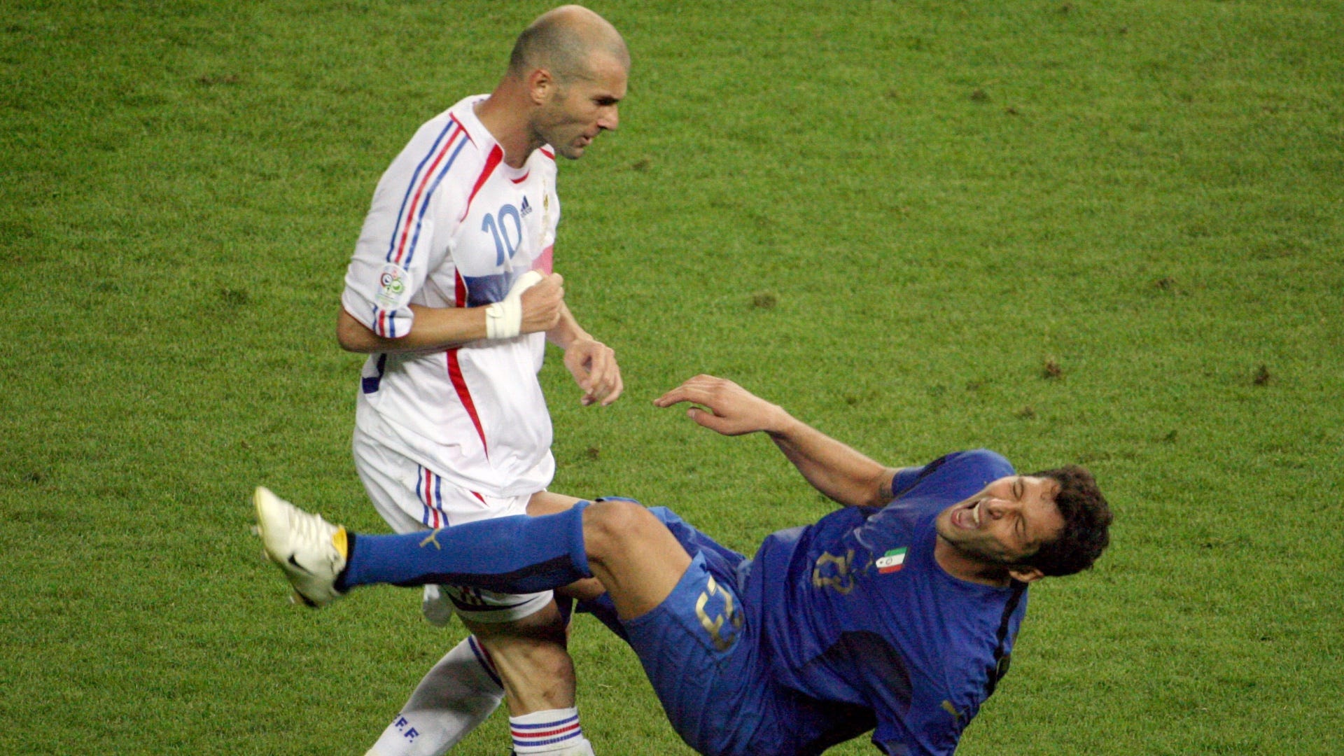 ジダン頭突きユニフォーム　2006年ドイツW杯　フランス代表公式ユニフォーム