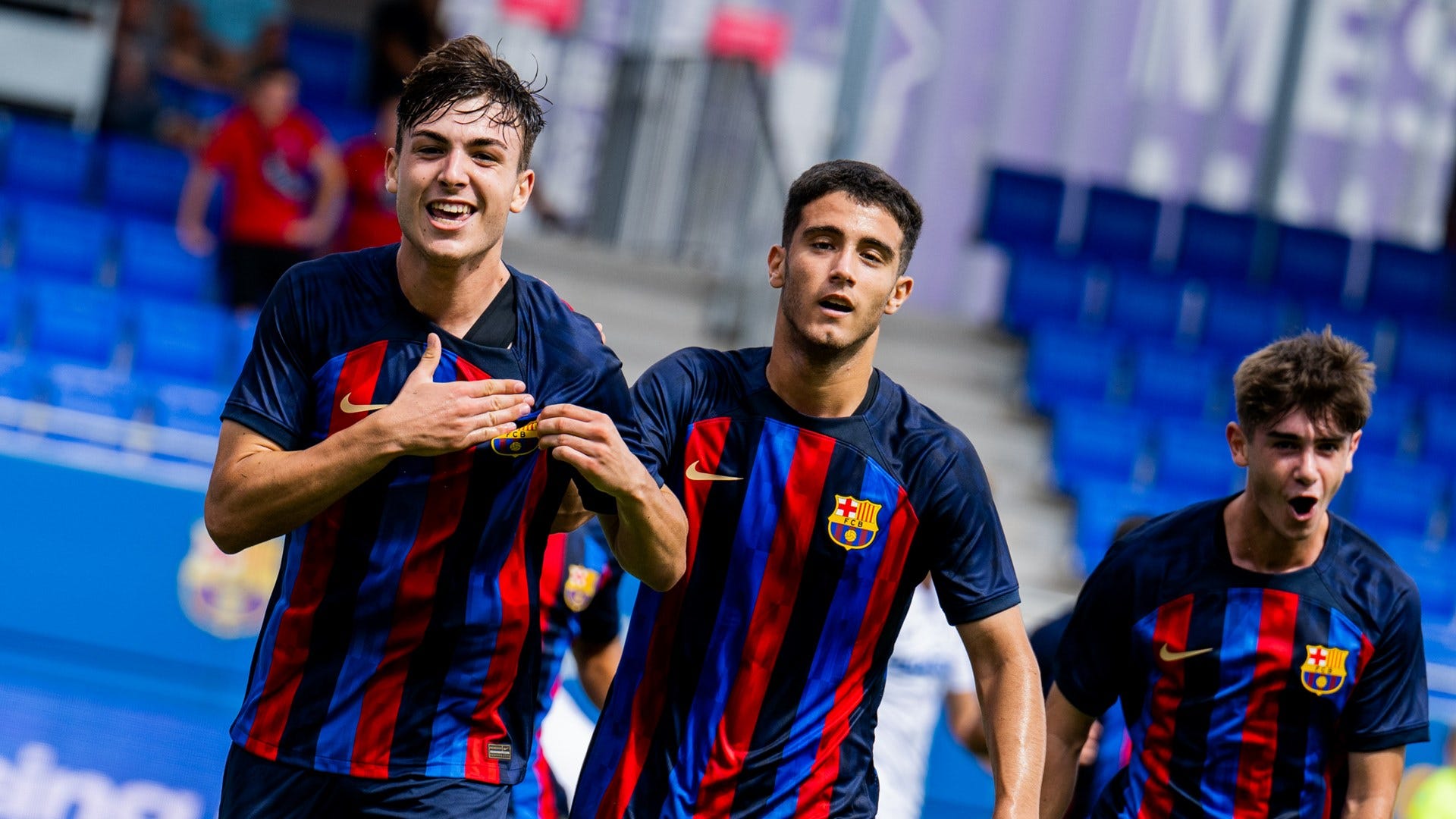 VIDEO Tor von der Mittellinie! Barça geht in der Youth League gegen Alkmaar unter Goal Deutschland