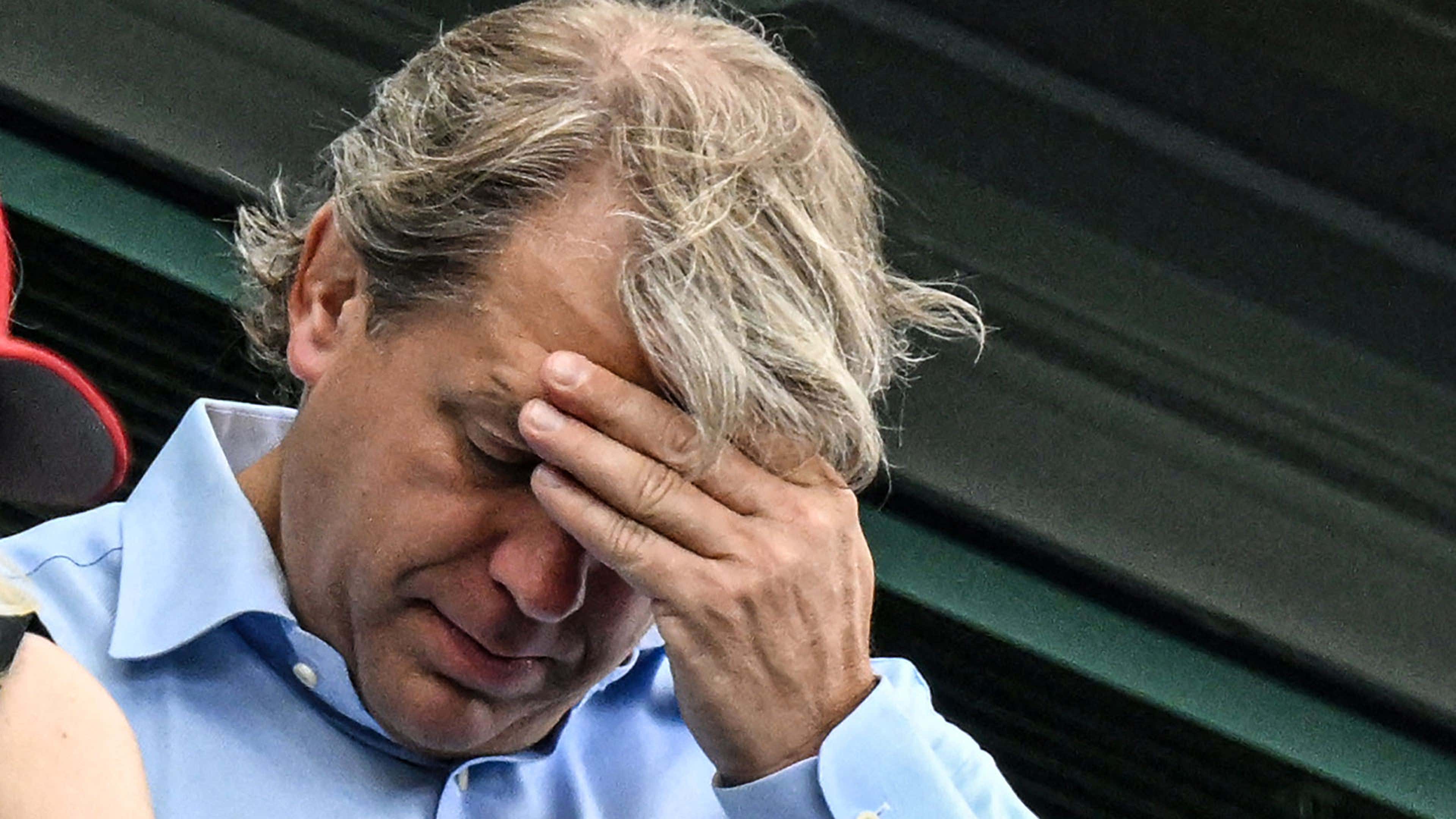Todd Boehly Chelsea facepalm 2022-23