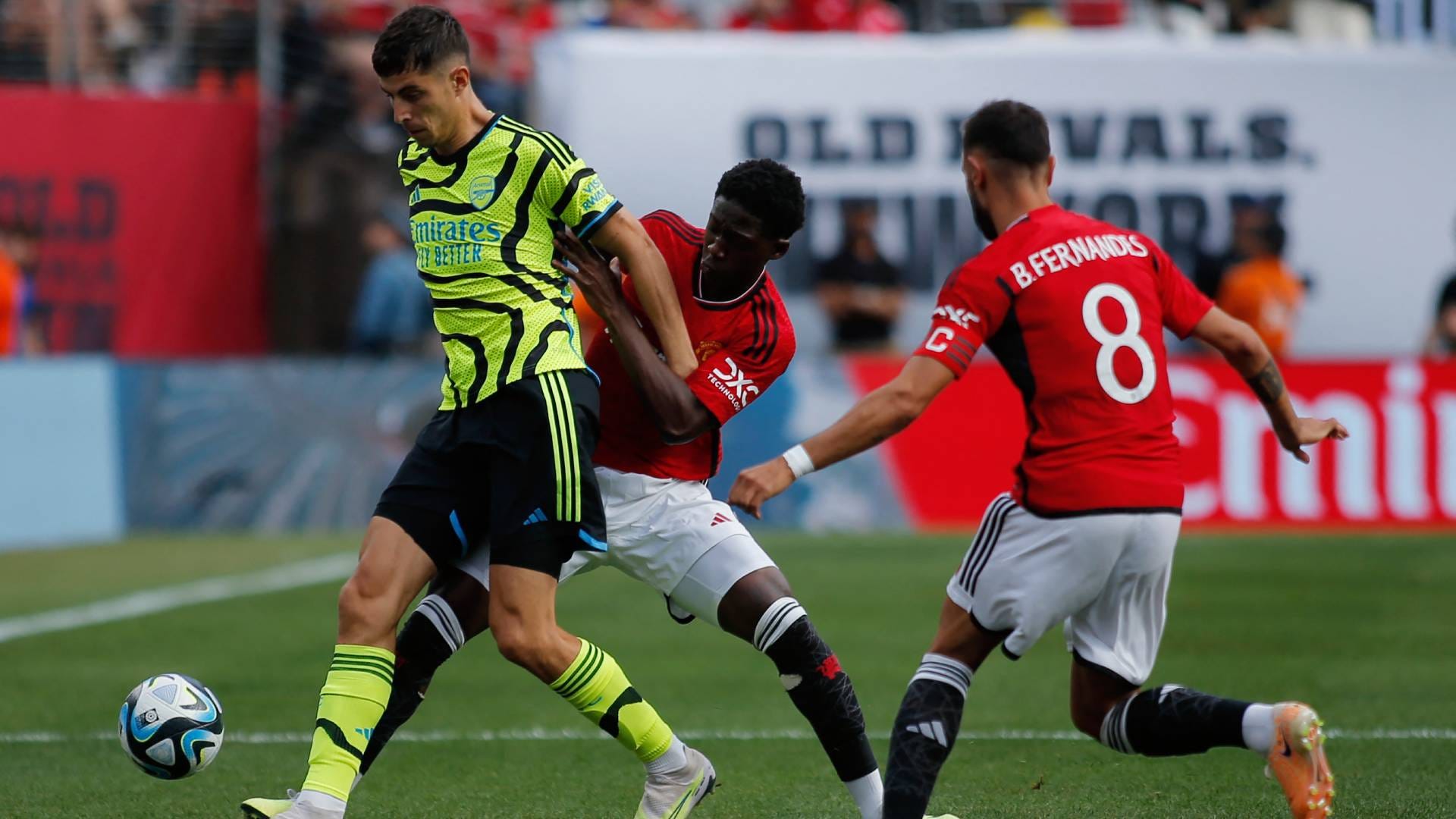 Arsenal 0-2 Man United: Captain fantastic Bruno Fernandes scores opener to  inspire the win