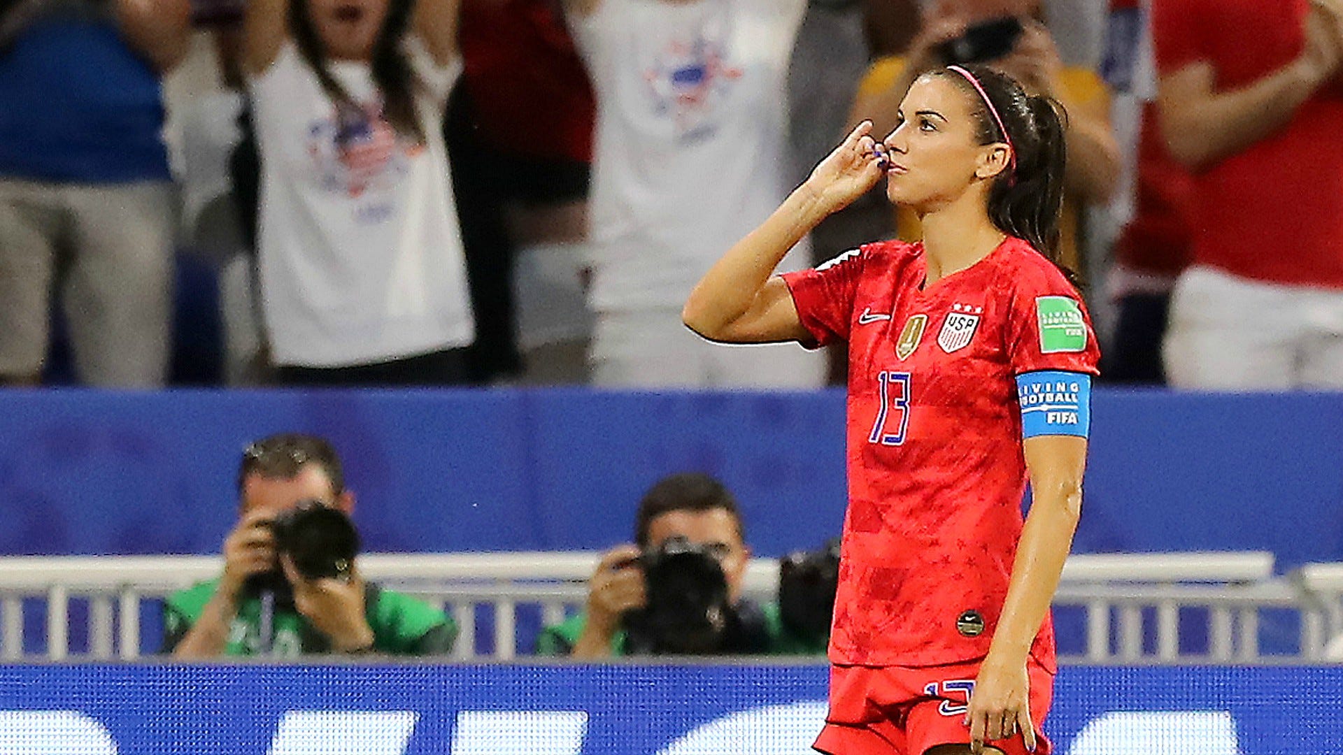What is the Alex Morgan tea sipping celebration? USWNT & Tottenham star's  goal gesture explained 