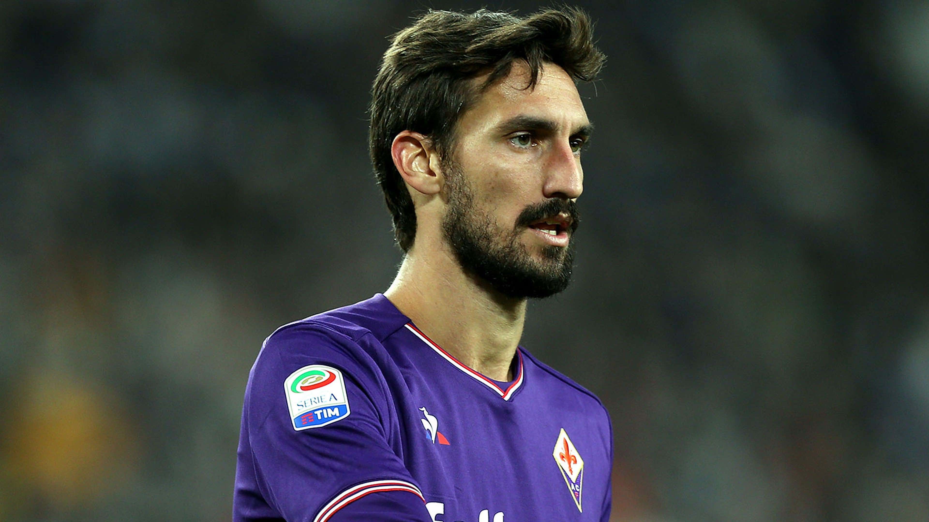 Acf Fiorentina Players: Buy Acf Fiorentina Players by unknown at Low Price  in India